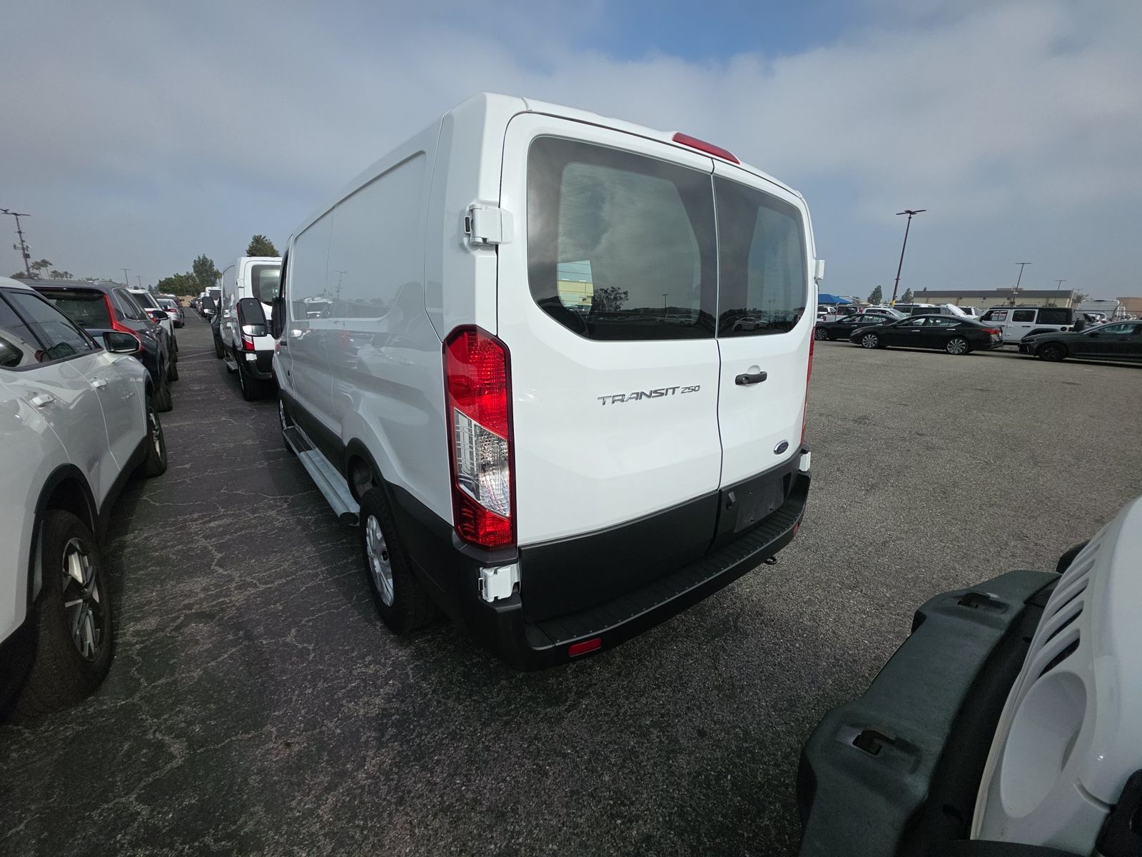 FORD TRANSIT 250 - 7