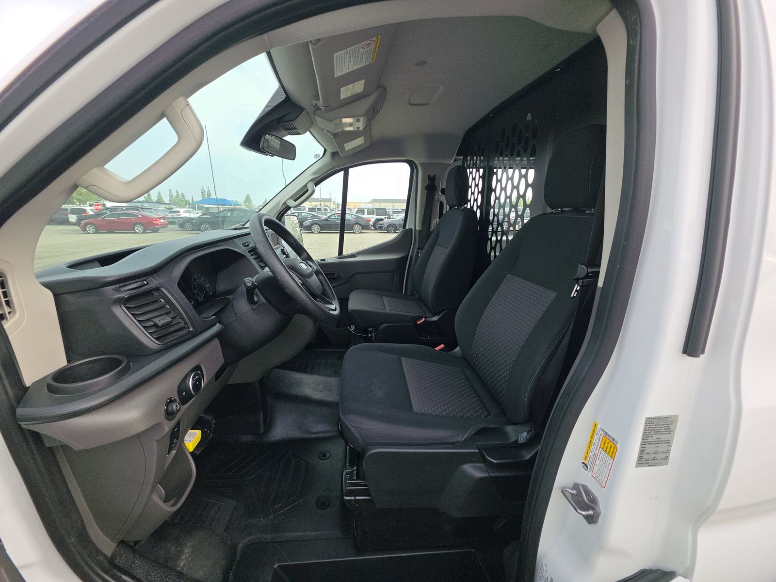 FORD TRANSIT 250 - 8