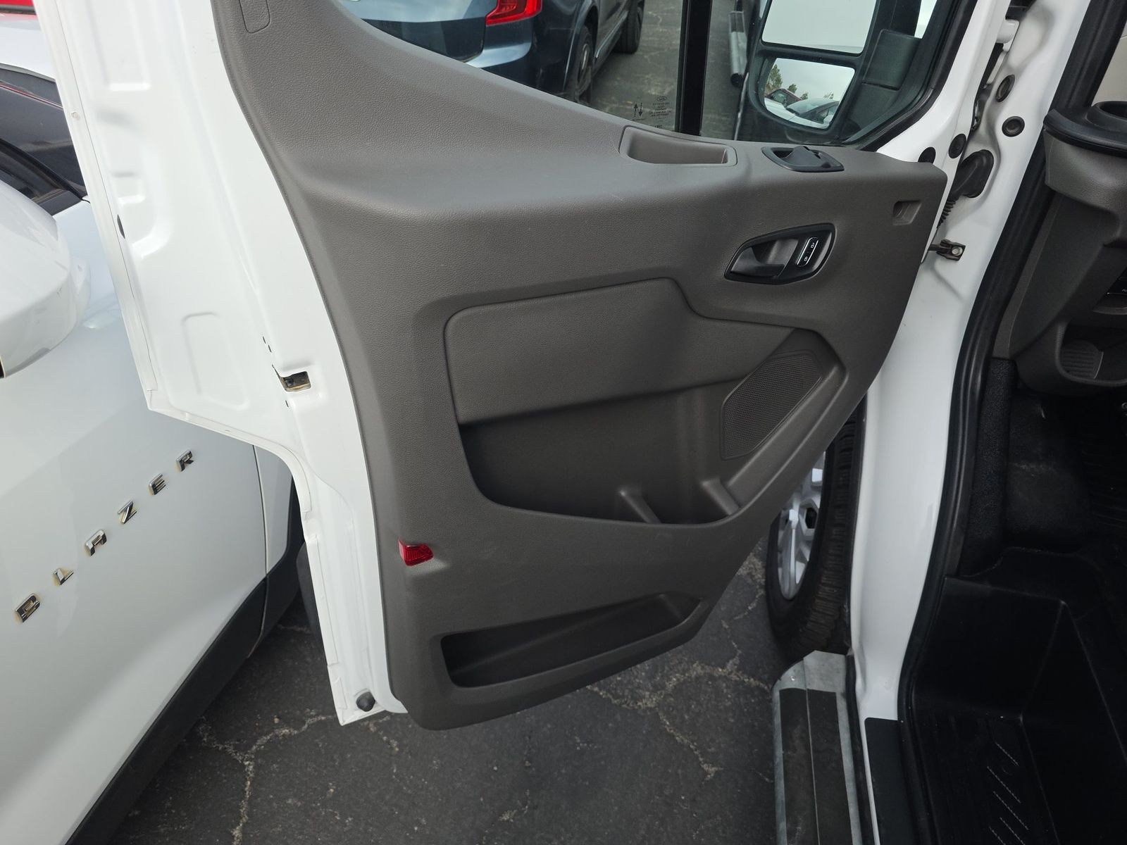 FORD TRANSIT 250 - 10
