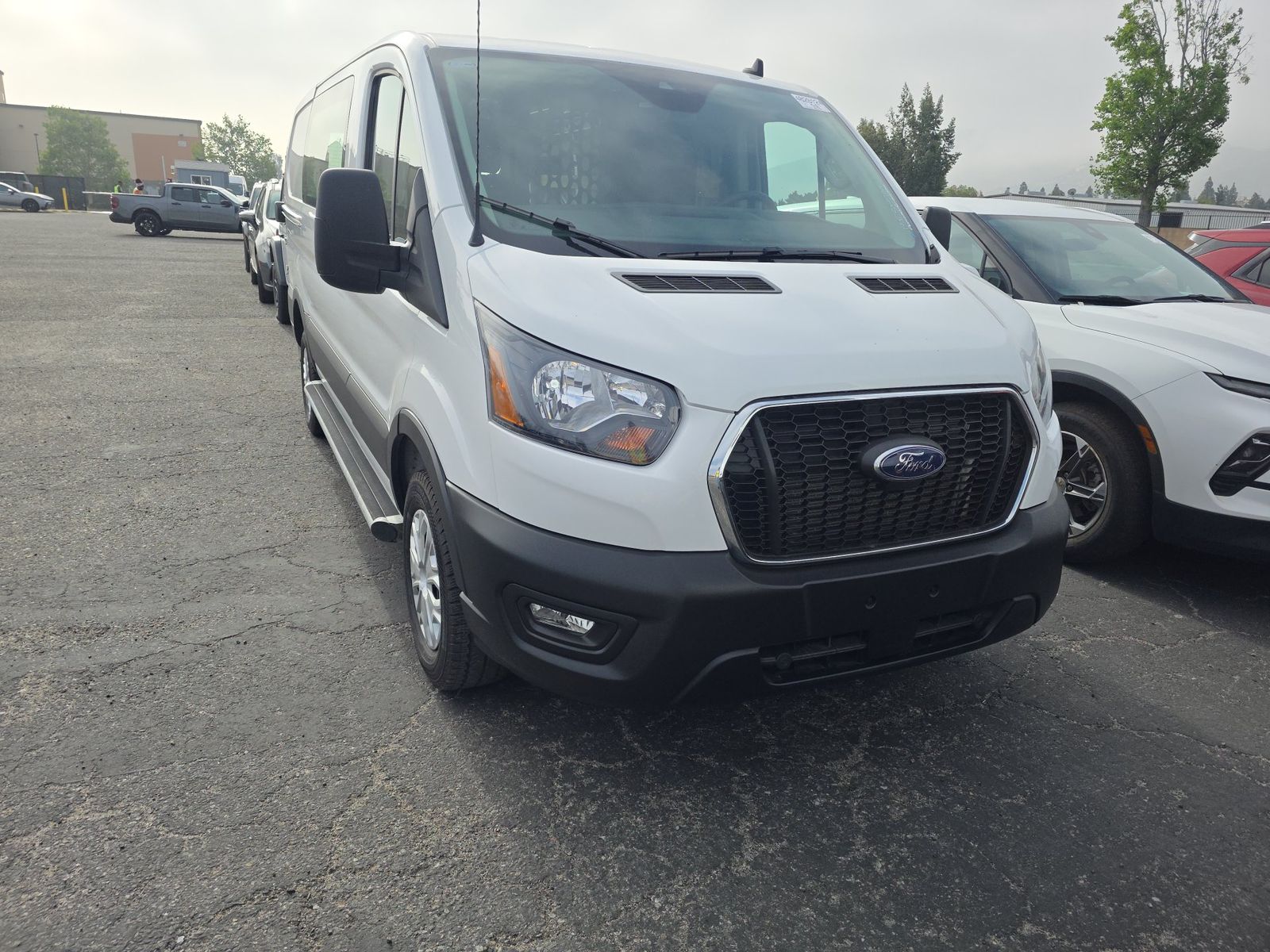 FORD TRANSIT 250 - 4