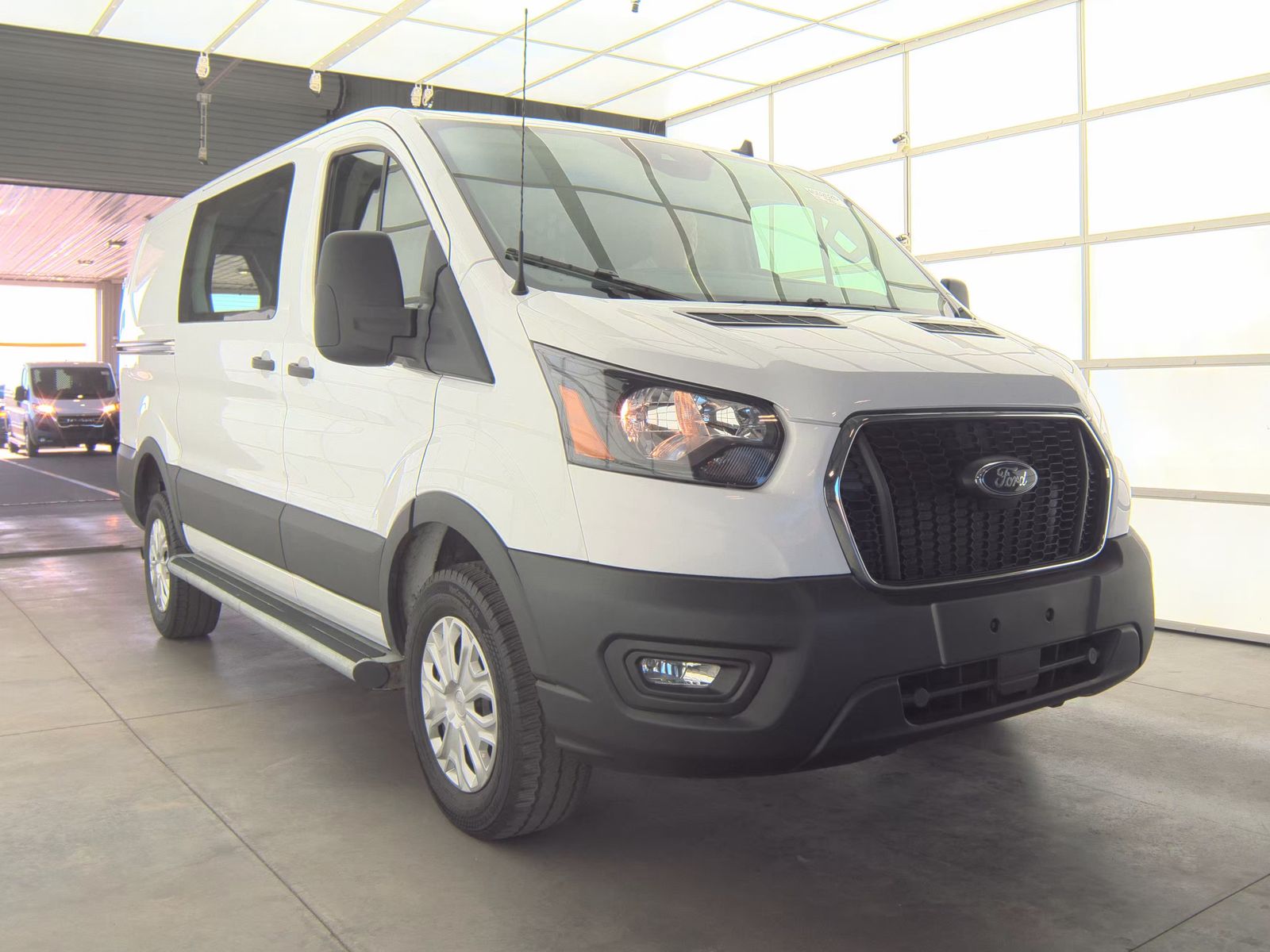 FORD TRANSIT 250 - 4