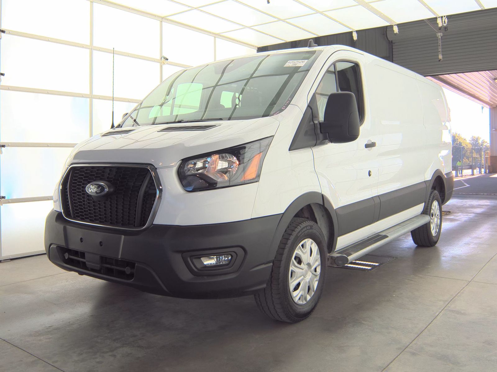 FORD TRANSIT 250 - 1