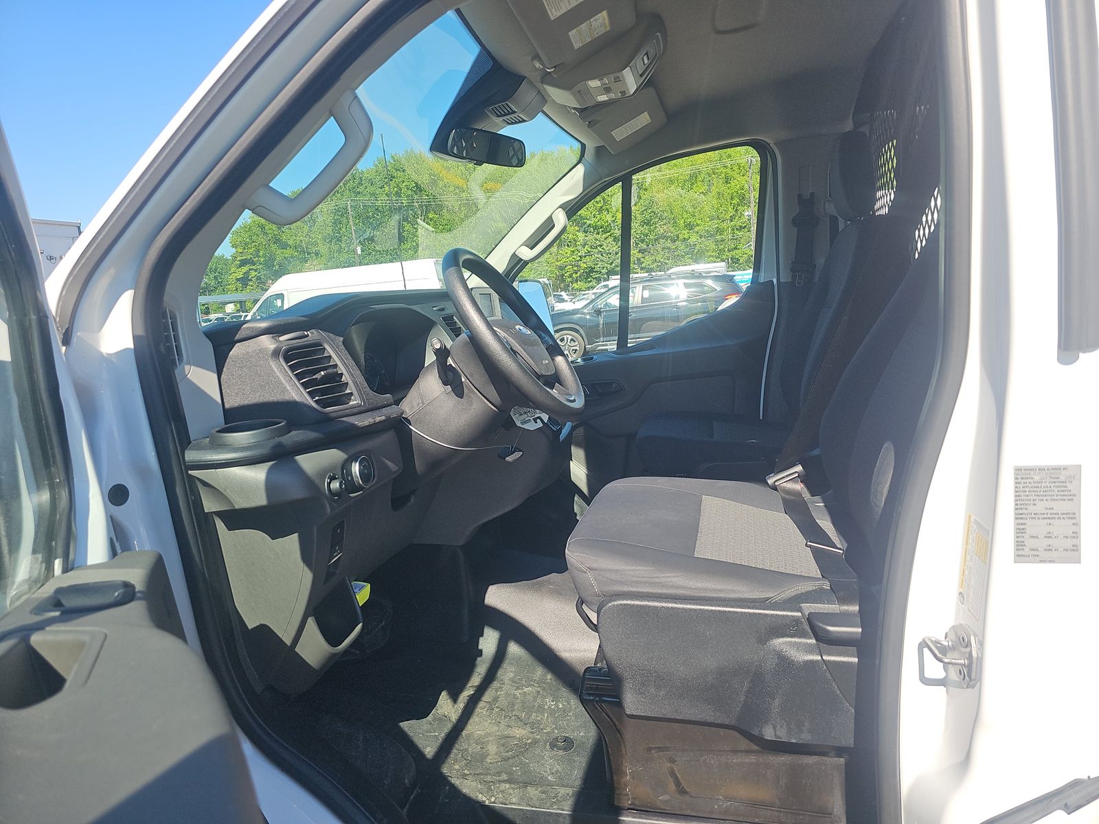 FORD TRANSIT 250 - 8