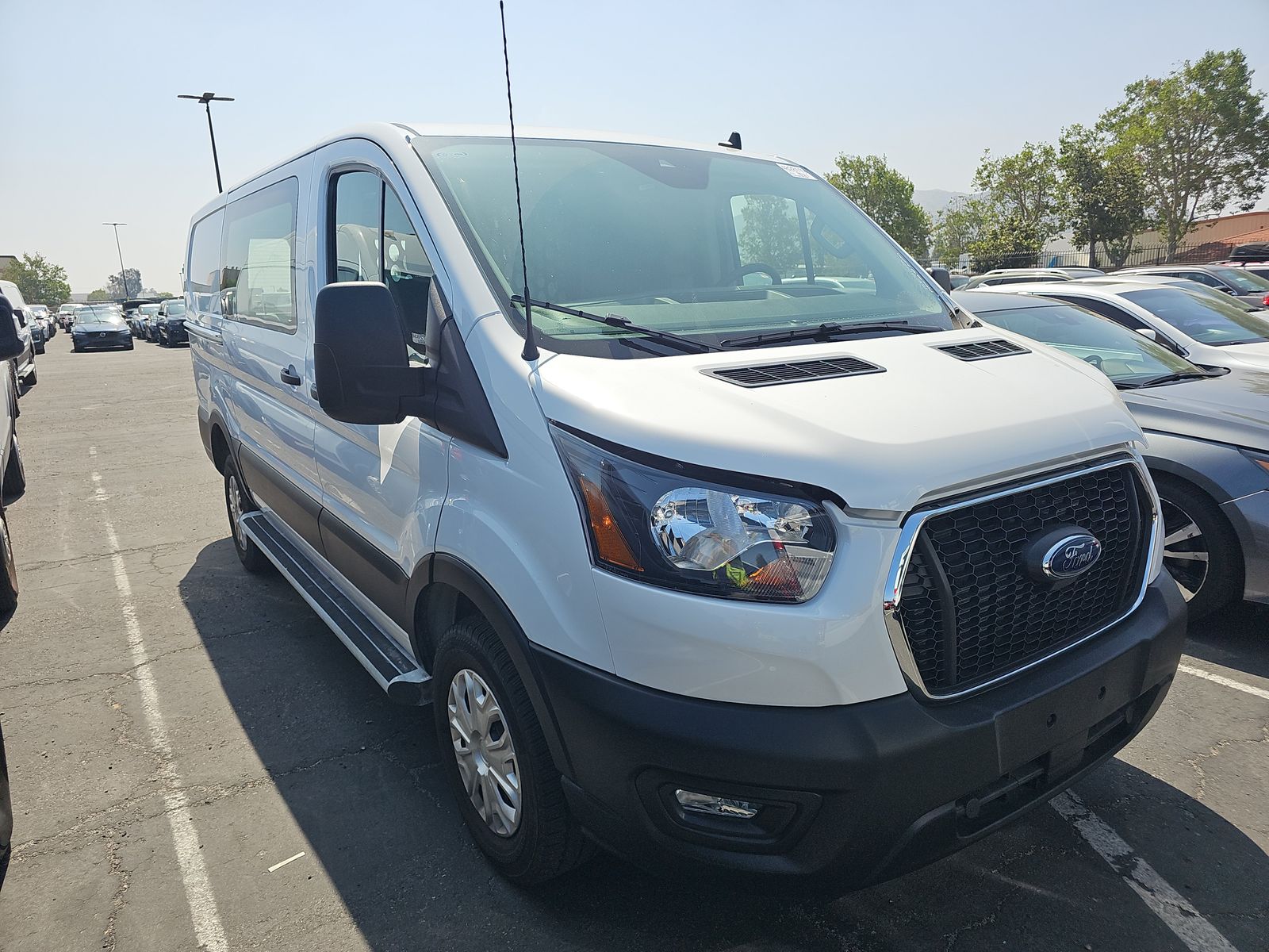 FORD TRANSIT 250 - 4