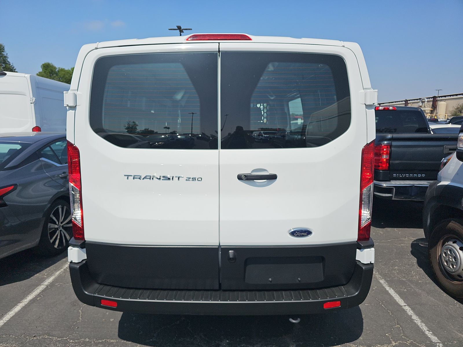 FORD TRANSIT 250 - 6