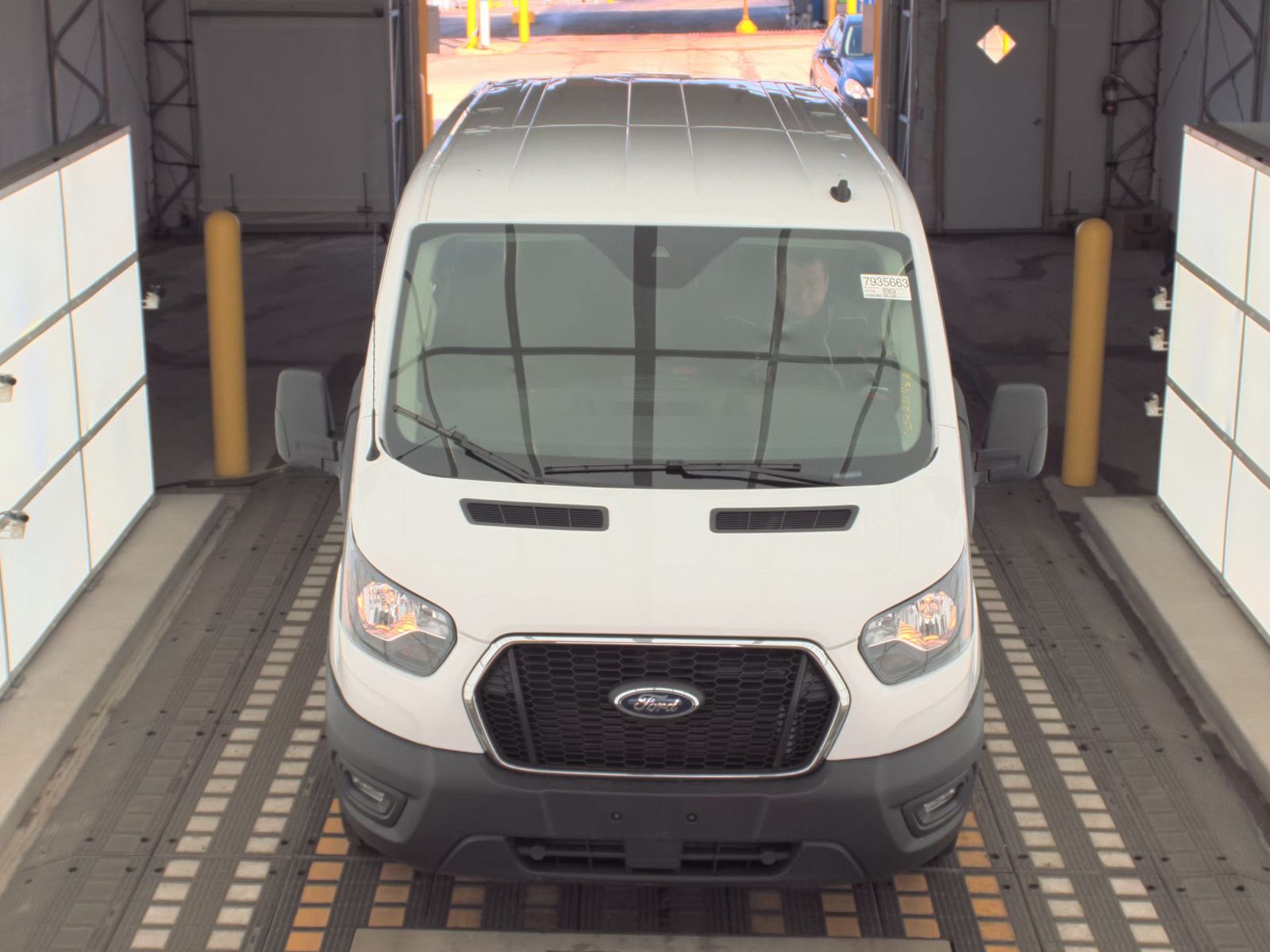 FORD TRANSIT 250 - 3