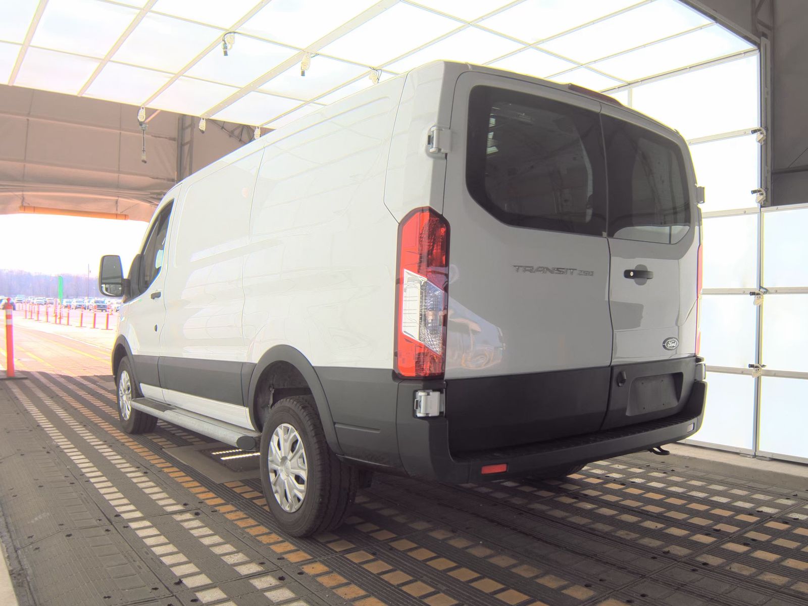 FORD TRANSIT 250 - 7