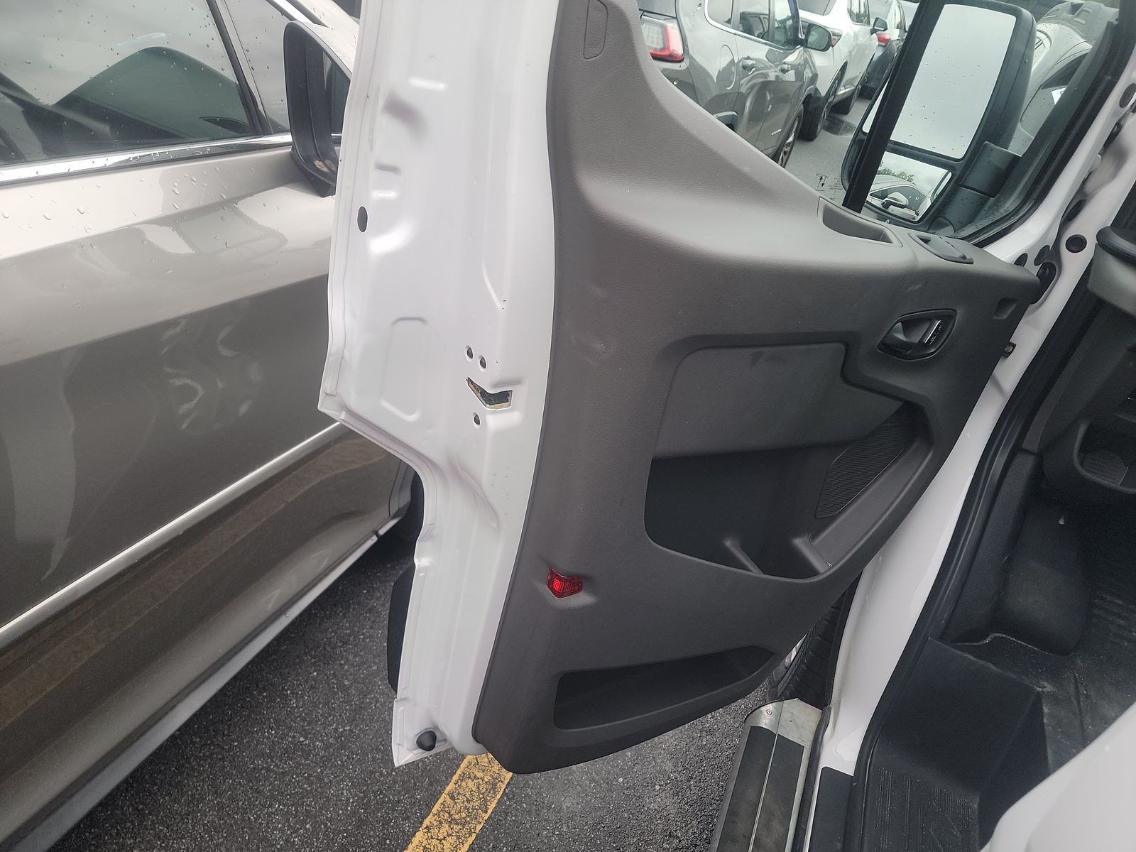 FORD TRANSIT 250 - 10