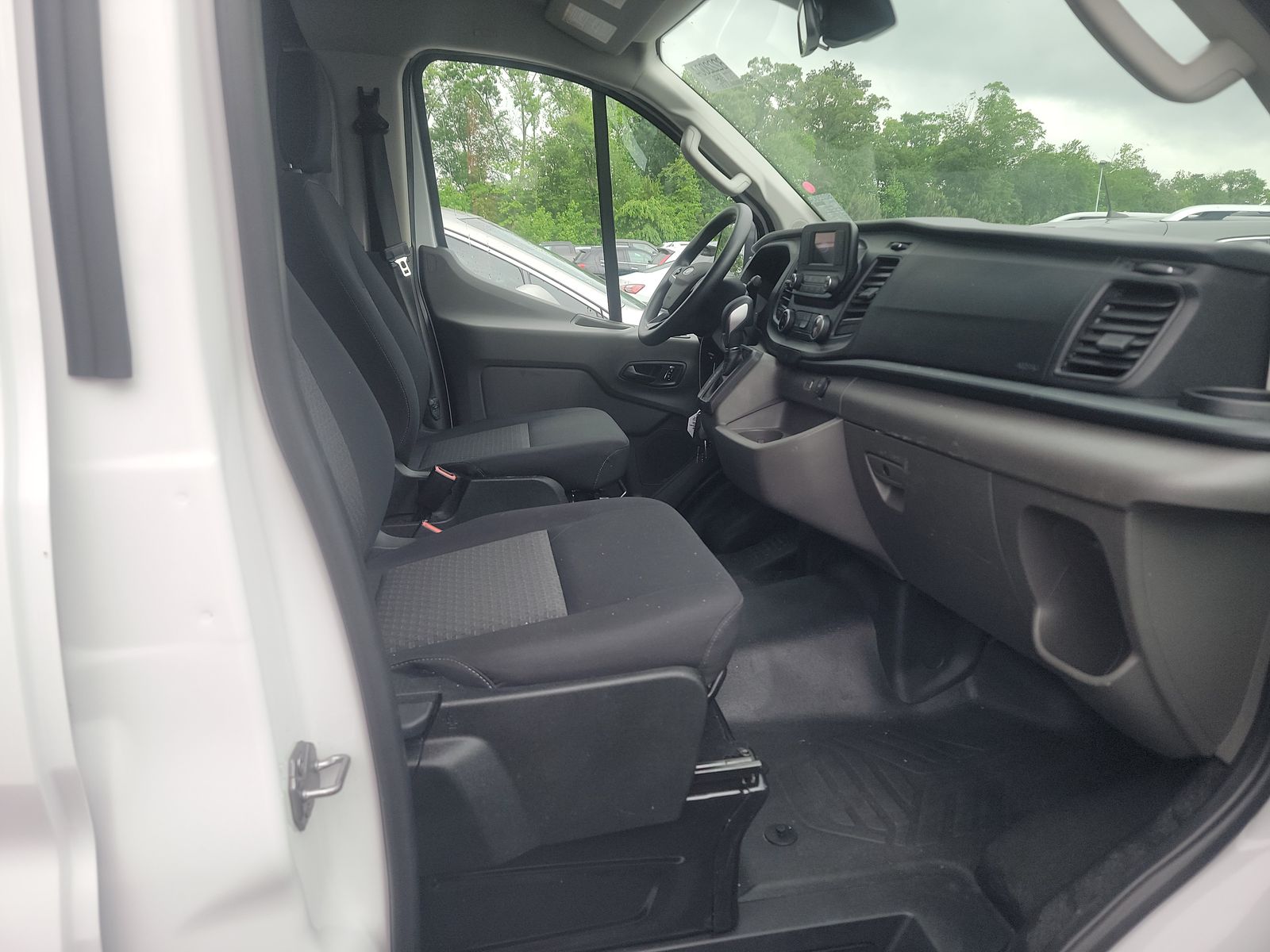 FORD TRANSIT 250 - 9