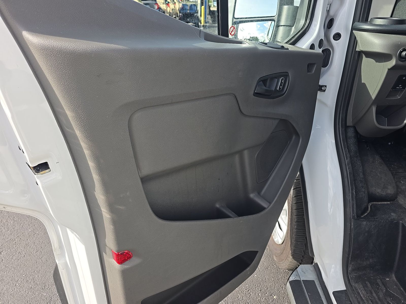 FORD TRANSIT 250 - 10