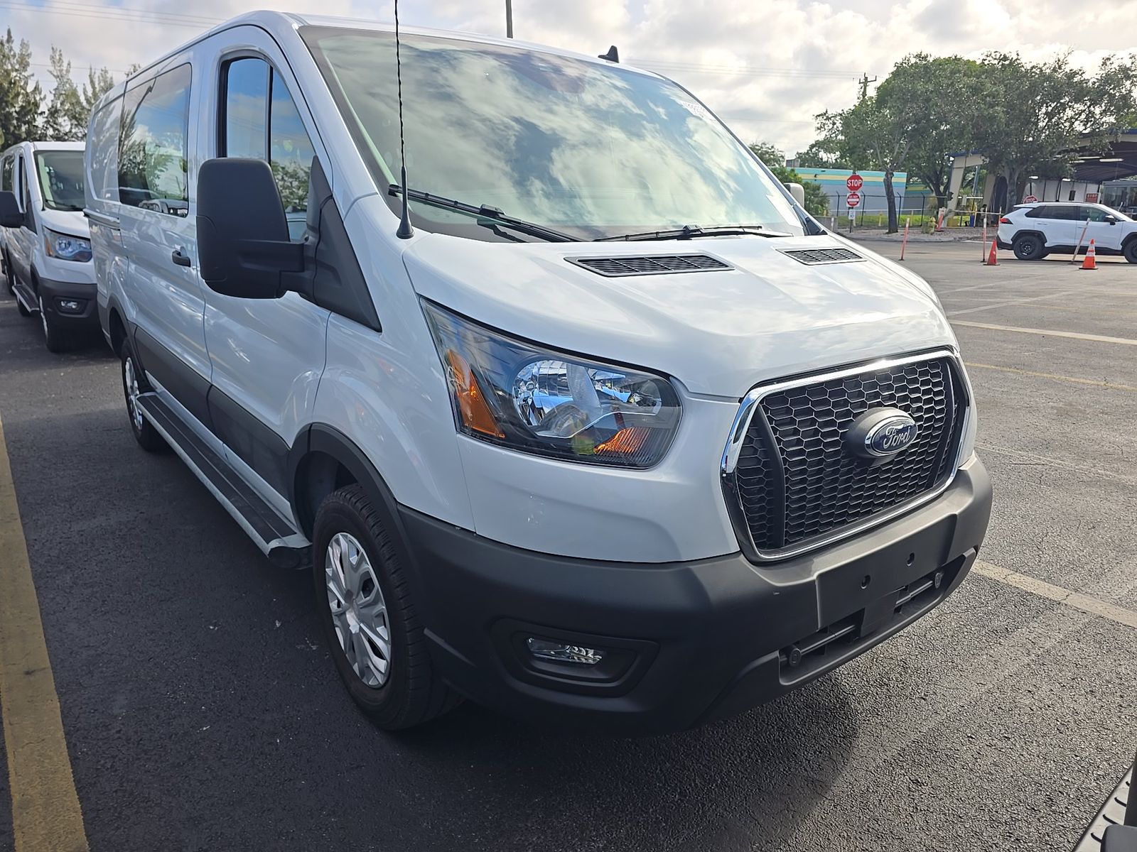FORD TRANSIT 250 - 4