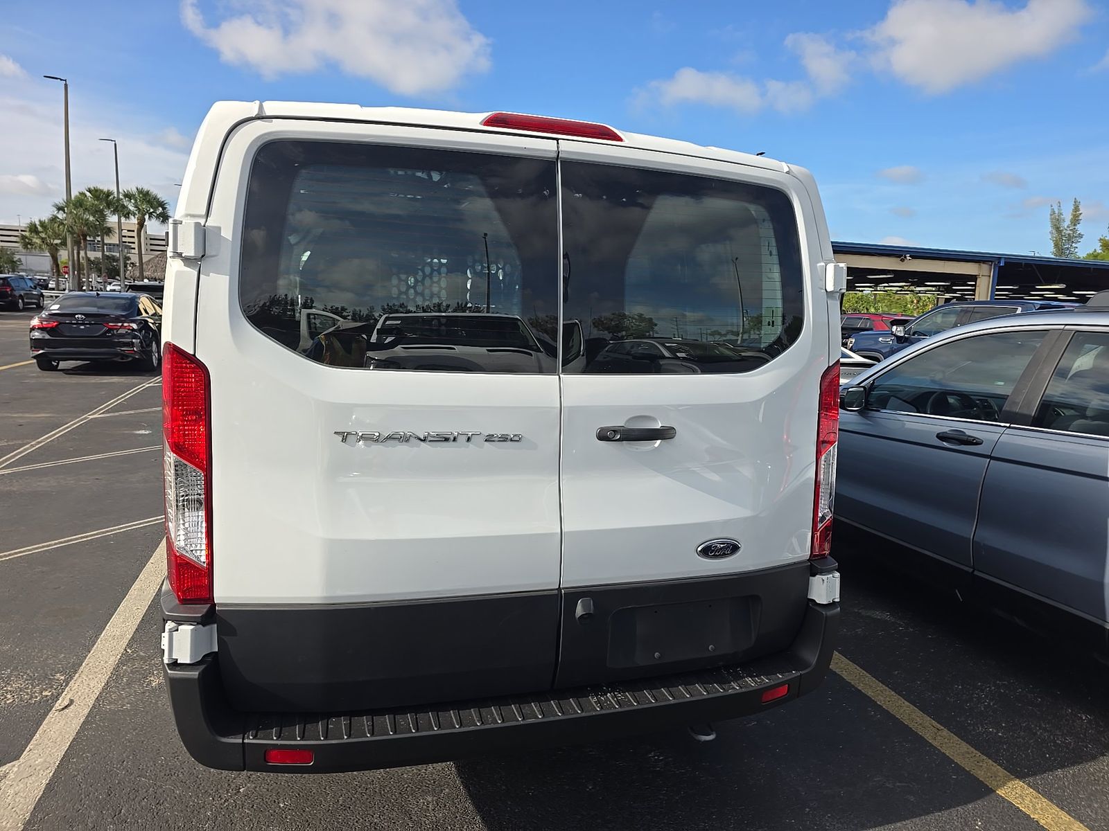 FORD TRANSIT 250 - 6
