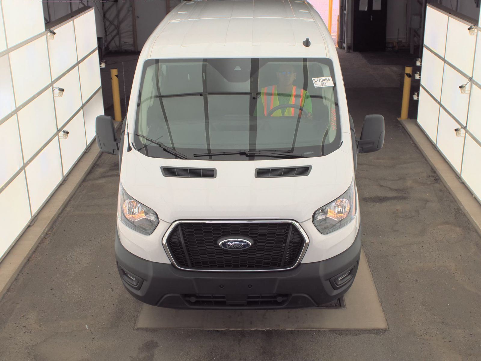 FORD TRANSIT 250 - 3