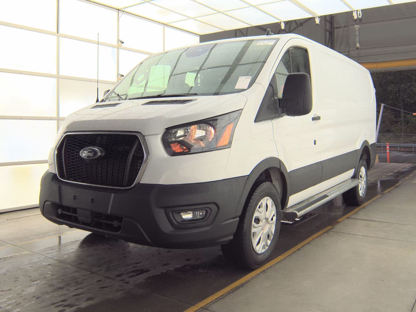 FORD TRANSIT 250 - 1