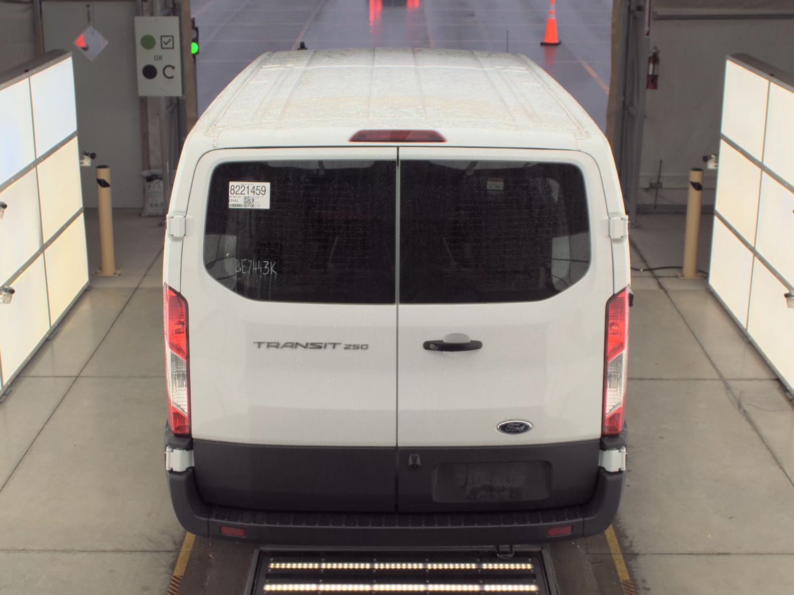 FORD TRANSIT 250 - 6