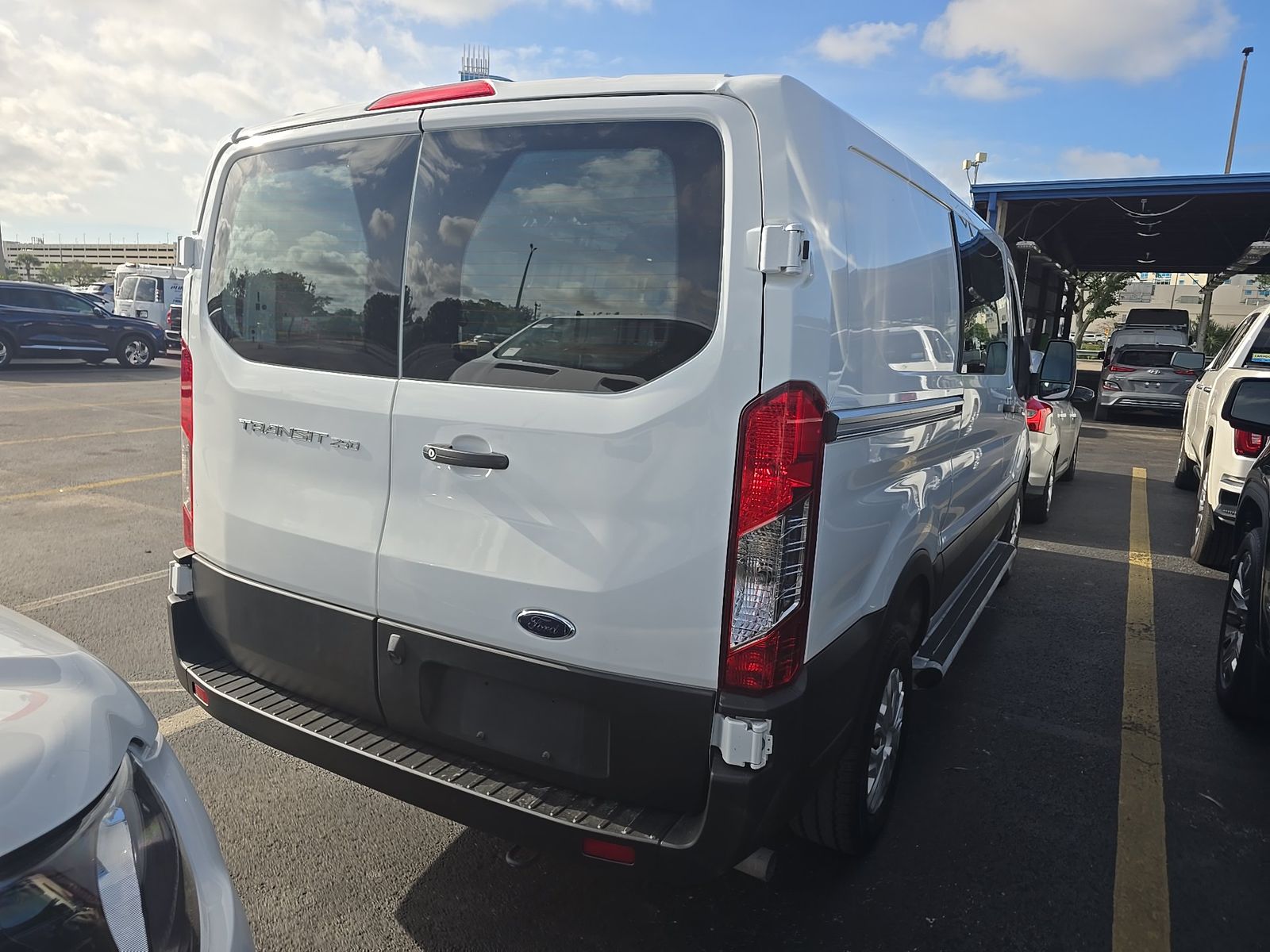 FORD TRANSIT 250 - 6