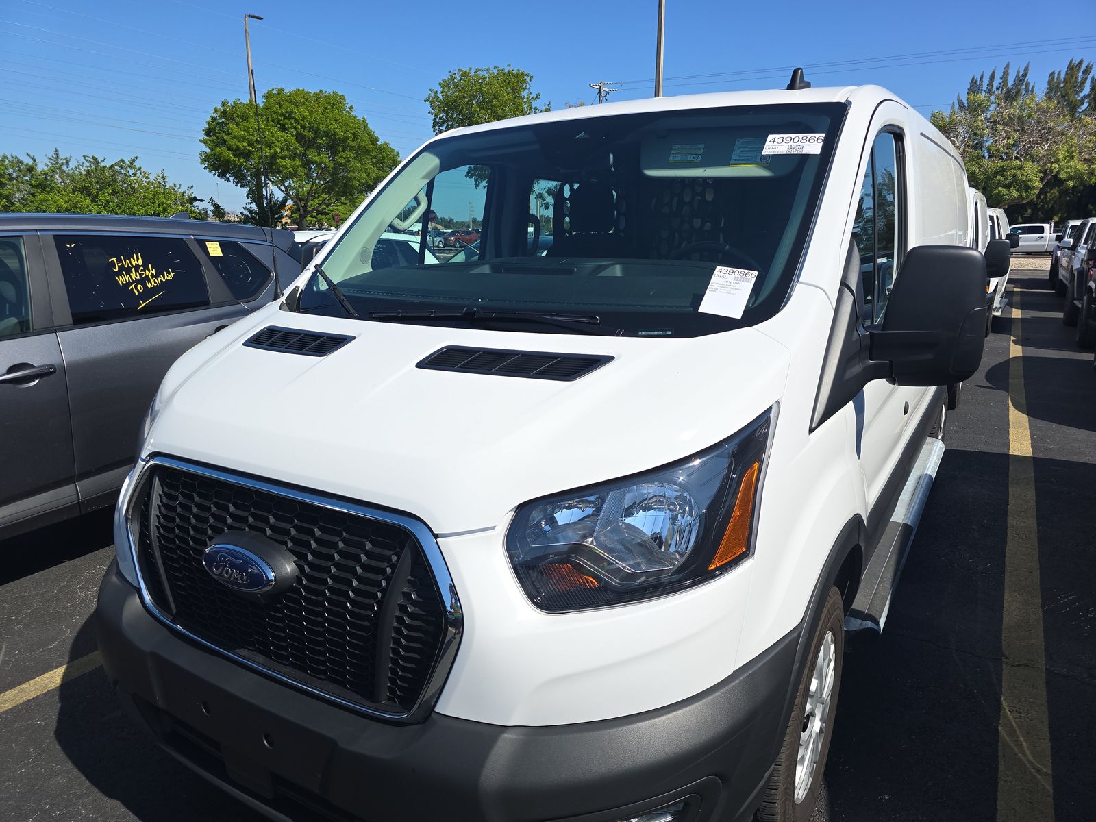 FORD TRANSIT 250 - 1