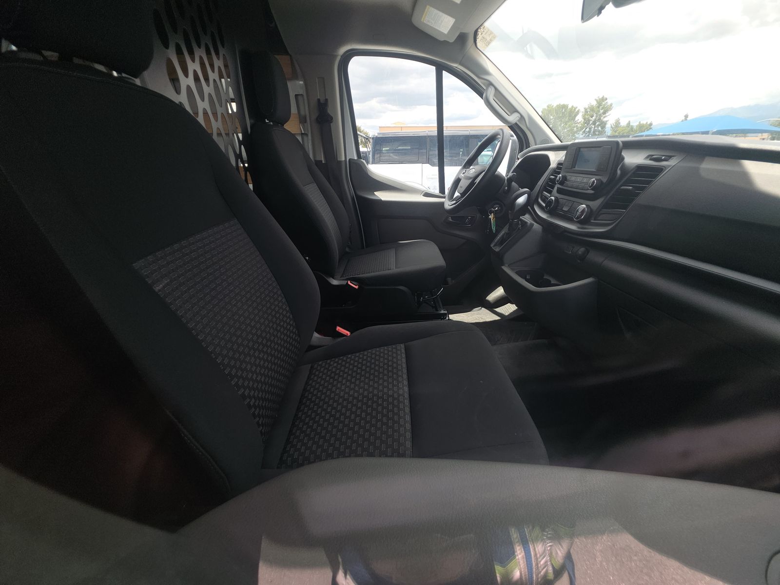 FORD TRANSIT 250 - 9