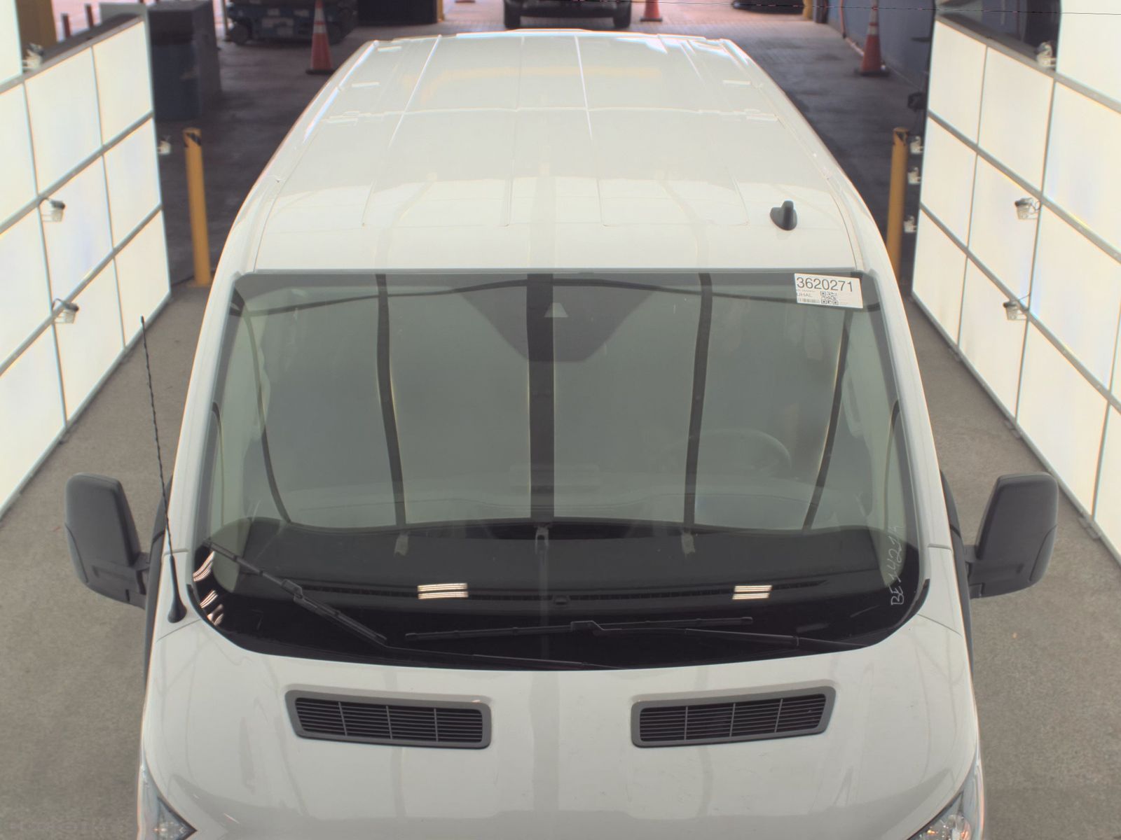 FORD TRANSIT 250 - 3