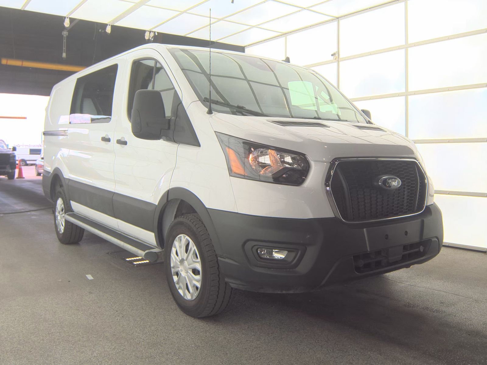 FORD TRANSIT 250 - 4