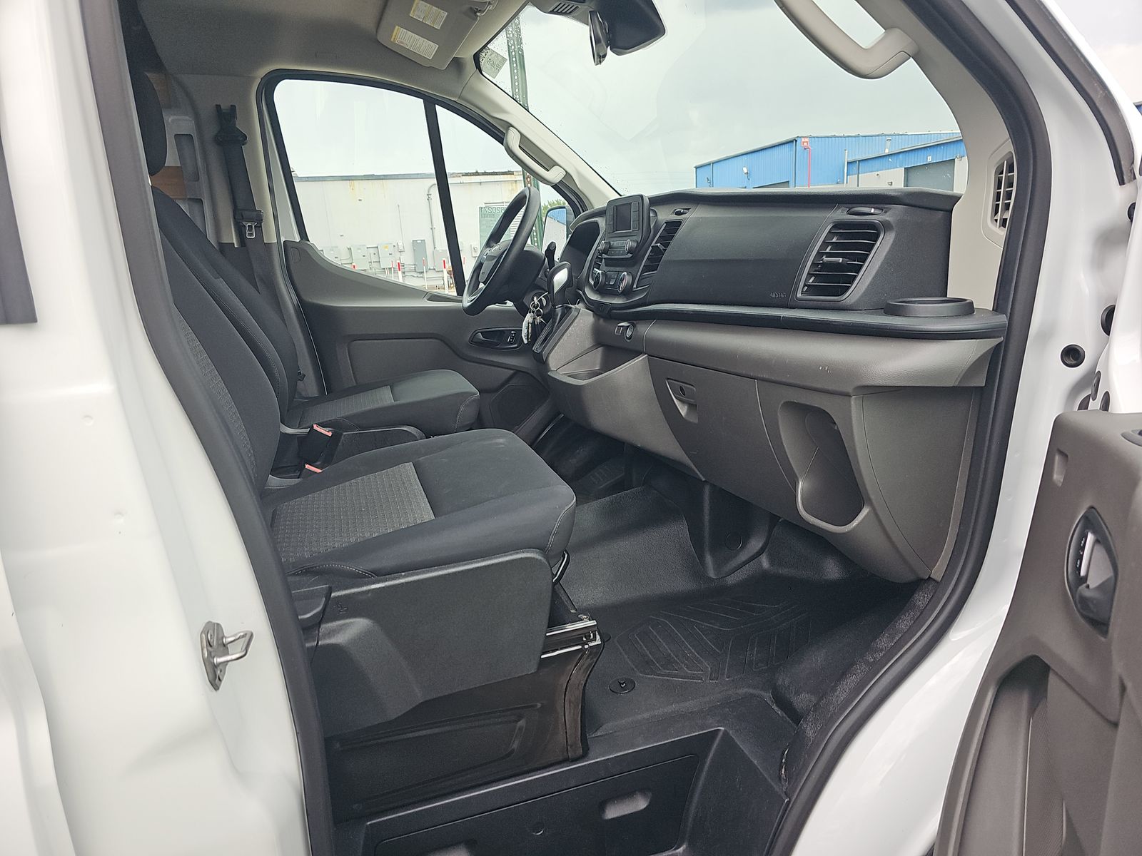 FORD TRANSIT 250 - 9