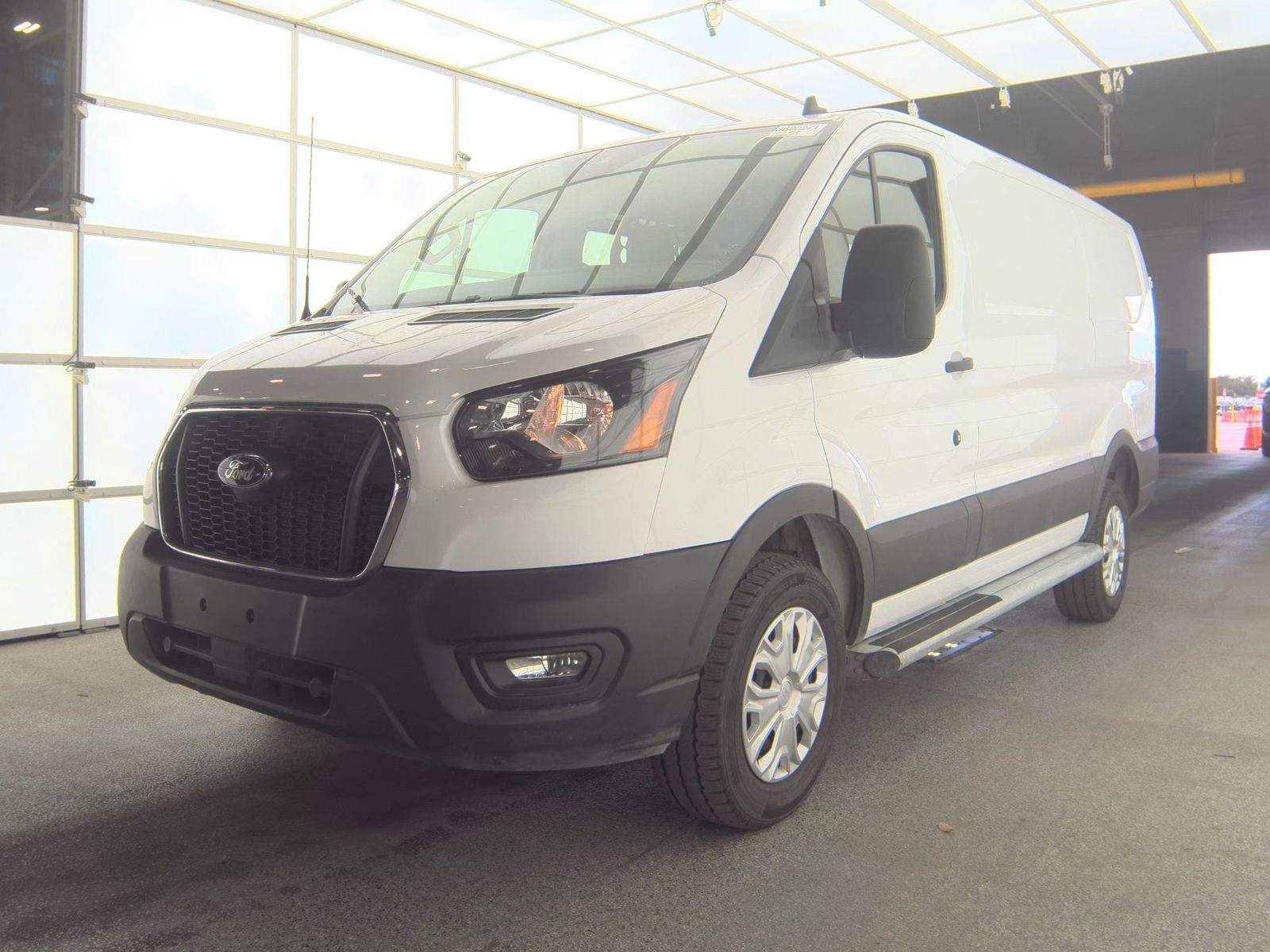 FORD TRANSIT 250 - 1