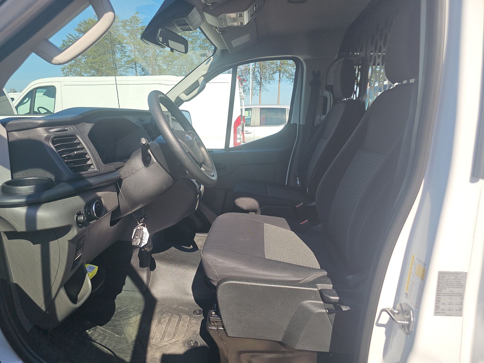 FORD TRANSIT 250 - 8