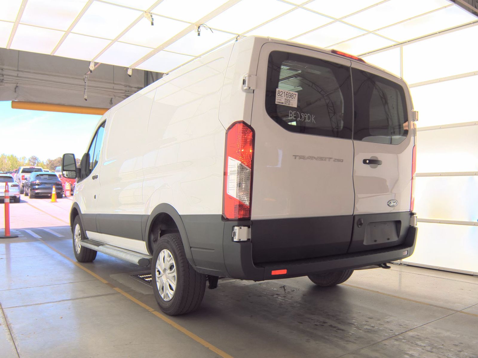 FORD TRANSIT 250 - 7