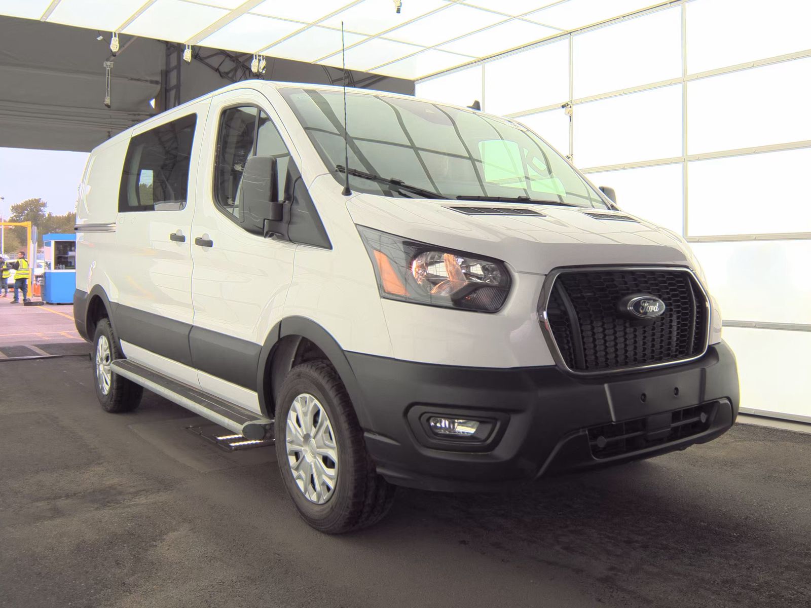 FORD TRANSIT 250 - 4