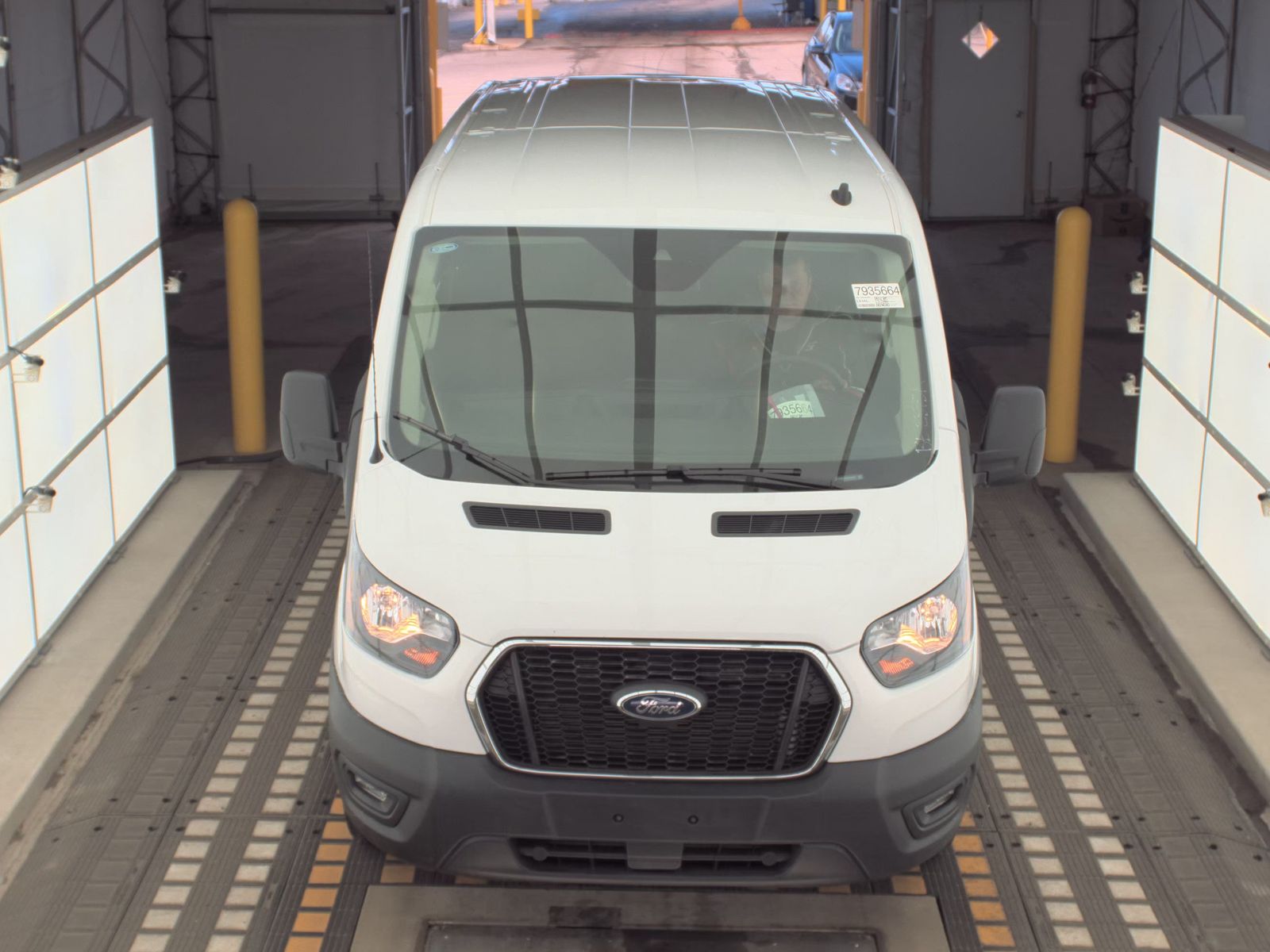 FORD TRANSIT 250 - 3
