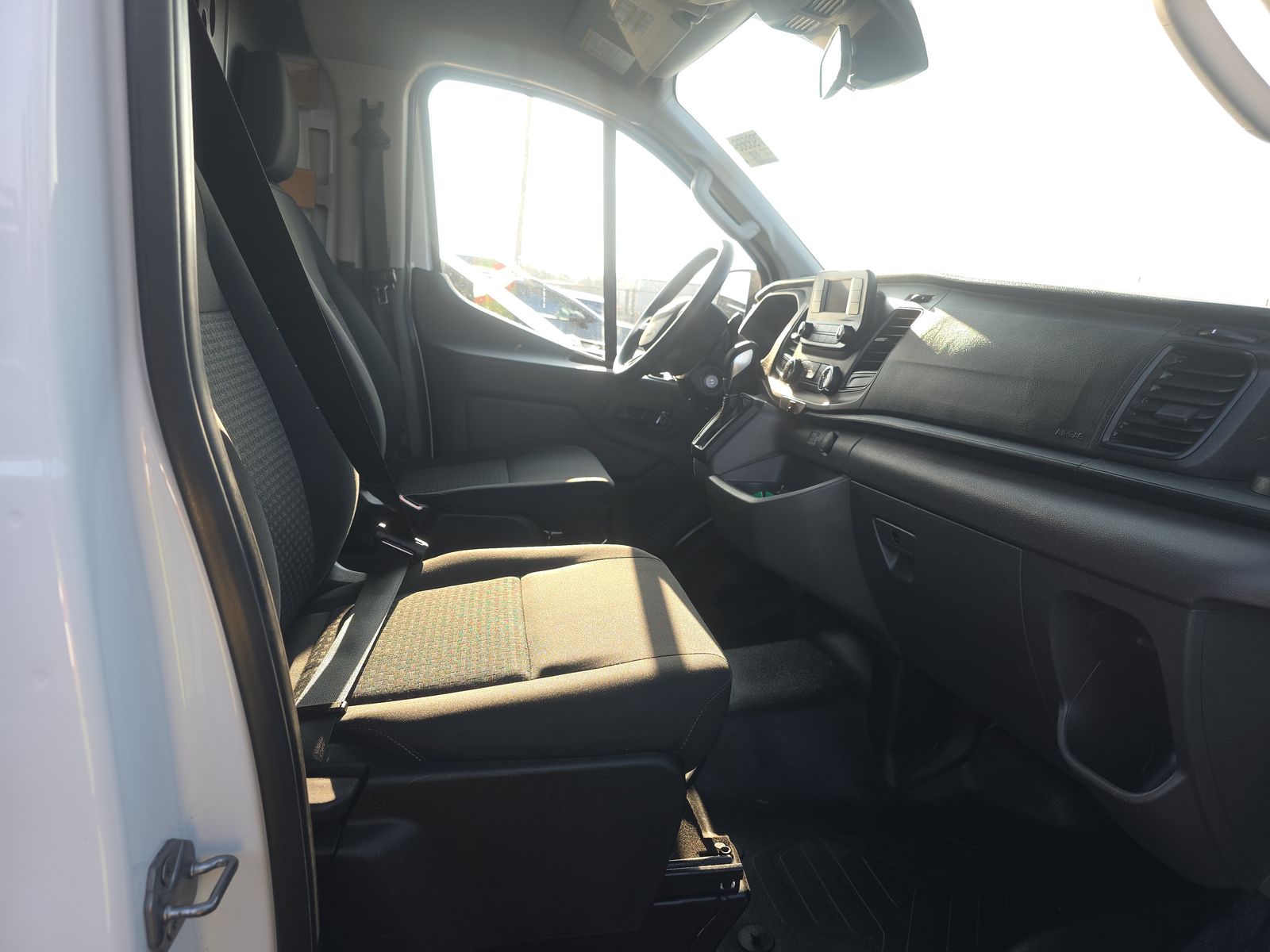 FORD TRANSIT 250 - 9