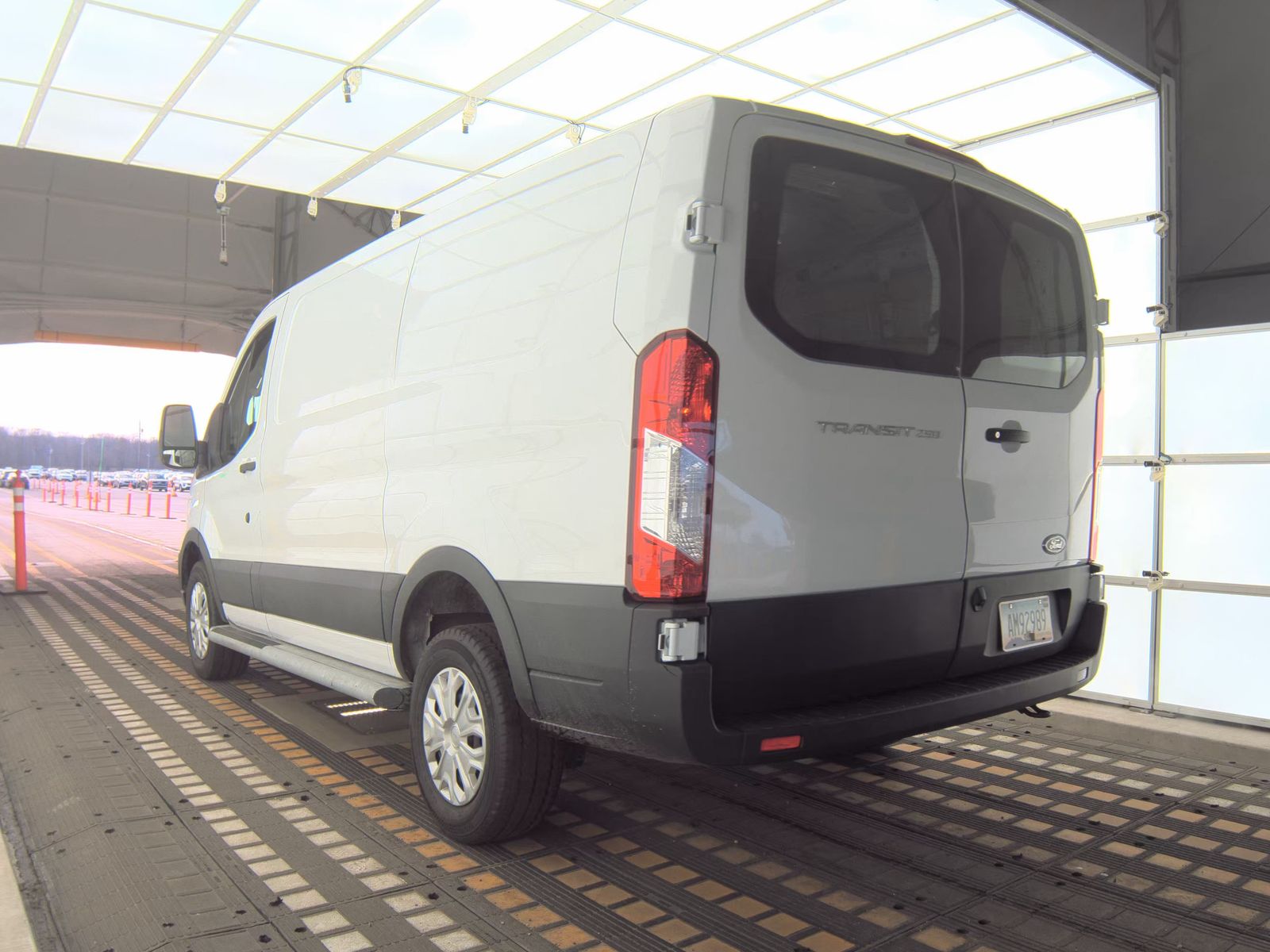 FORD TRANSIT 250 - 7