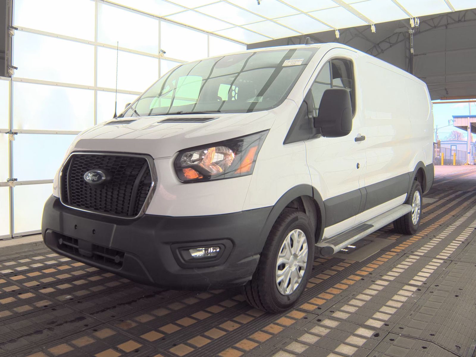 FORD TRANSIT 250 - 1