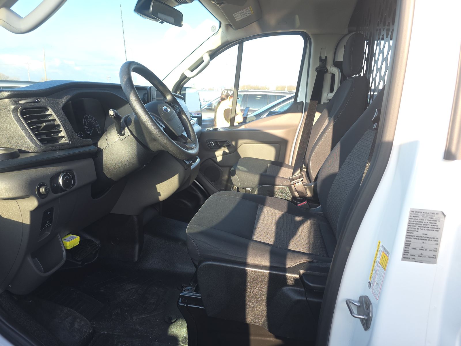 FORD TRANSIT 250 - 8