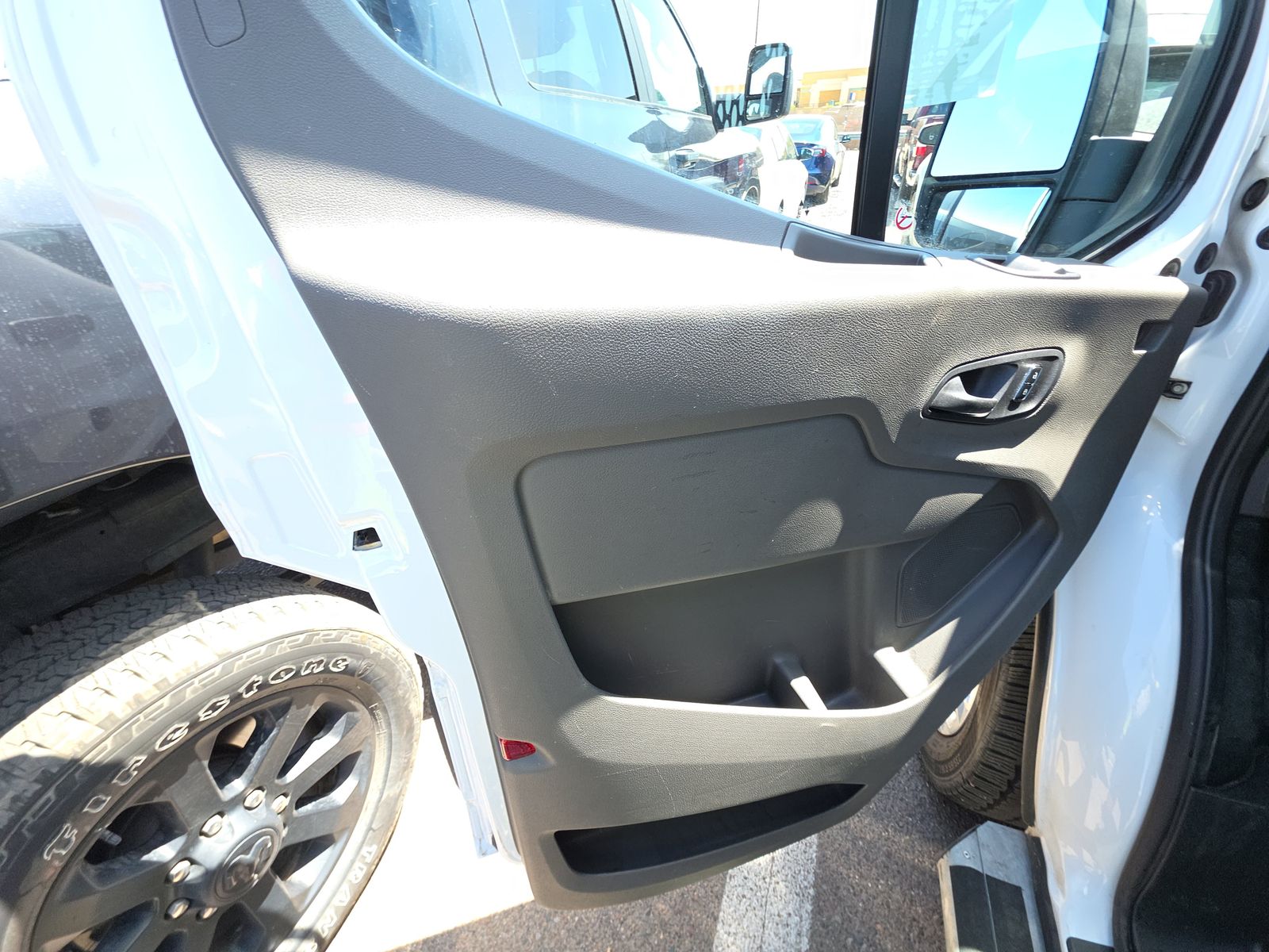 FORD TRANSIT 250 - 10