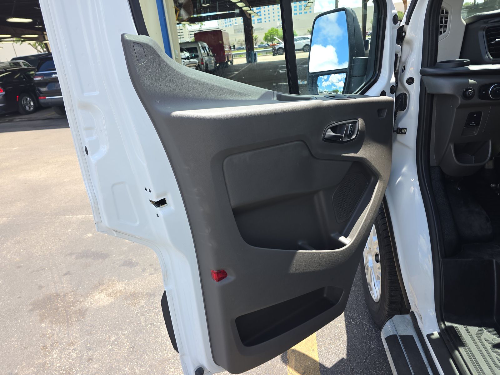 FORD TRANSIT 250 - 10