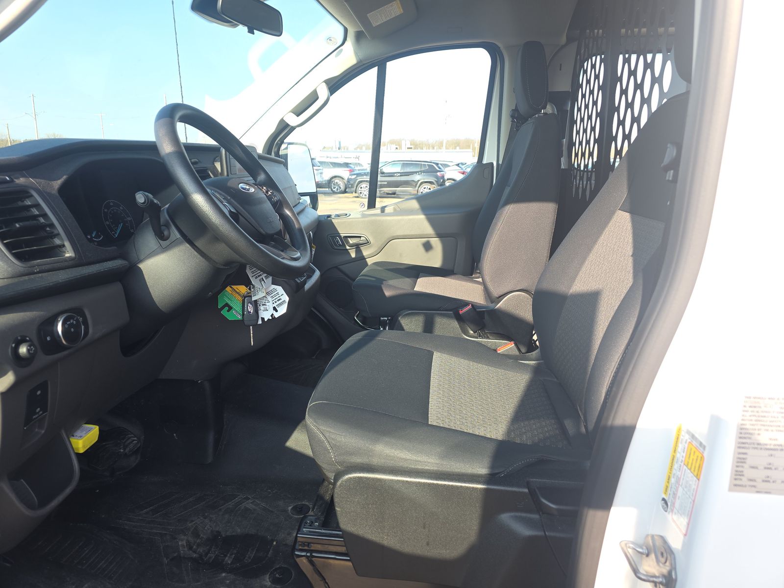 FORD TRANSIT 250 - 8