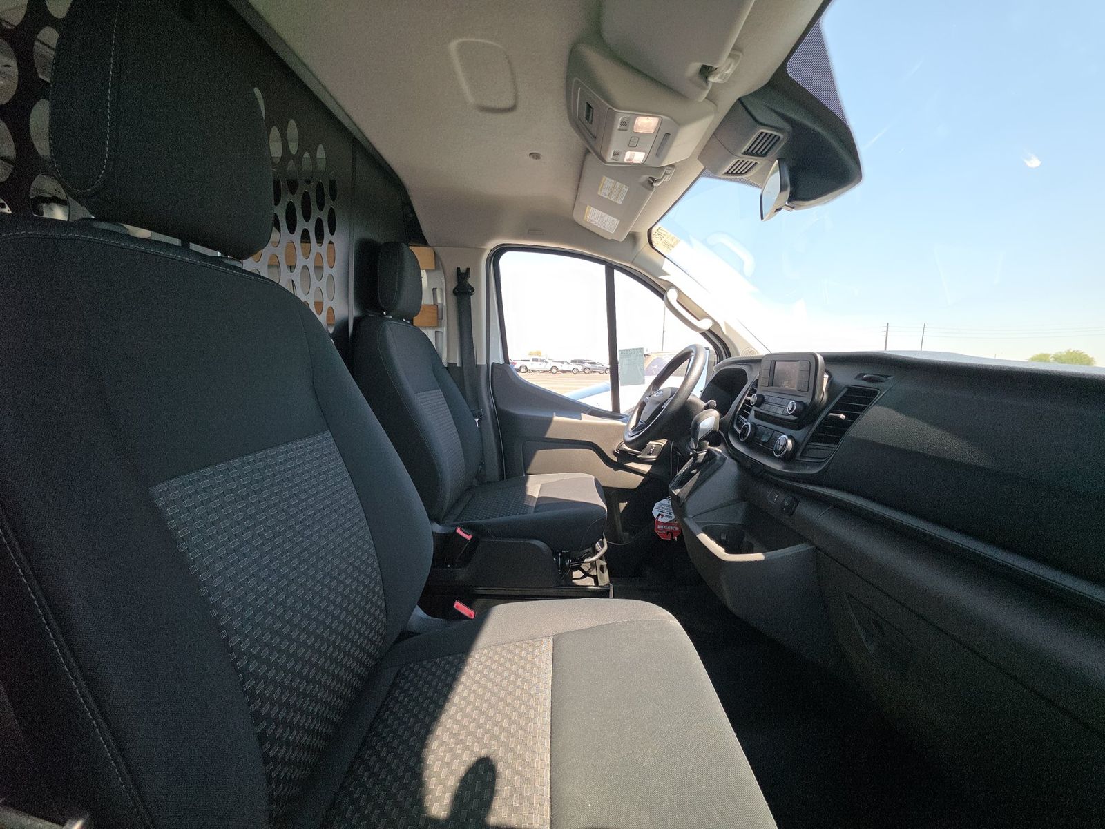 FORD TRANSIT 250 - 9