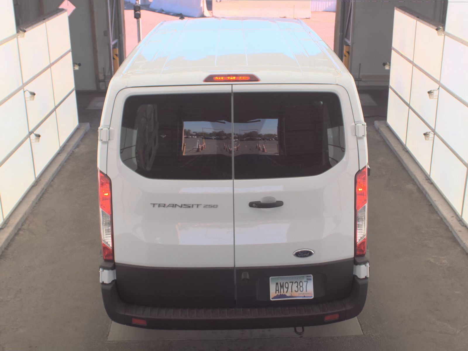 FORD TRANSIT 250 - 6