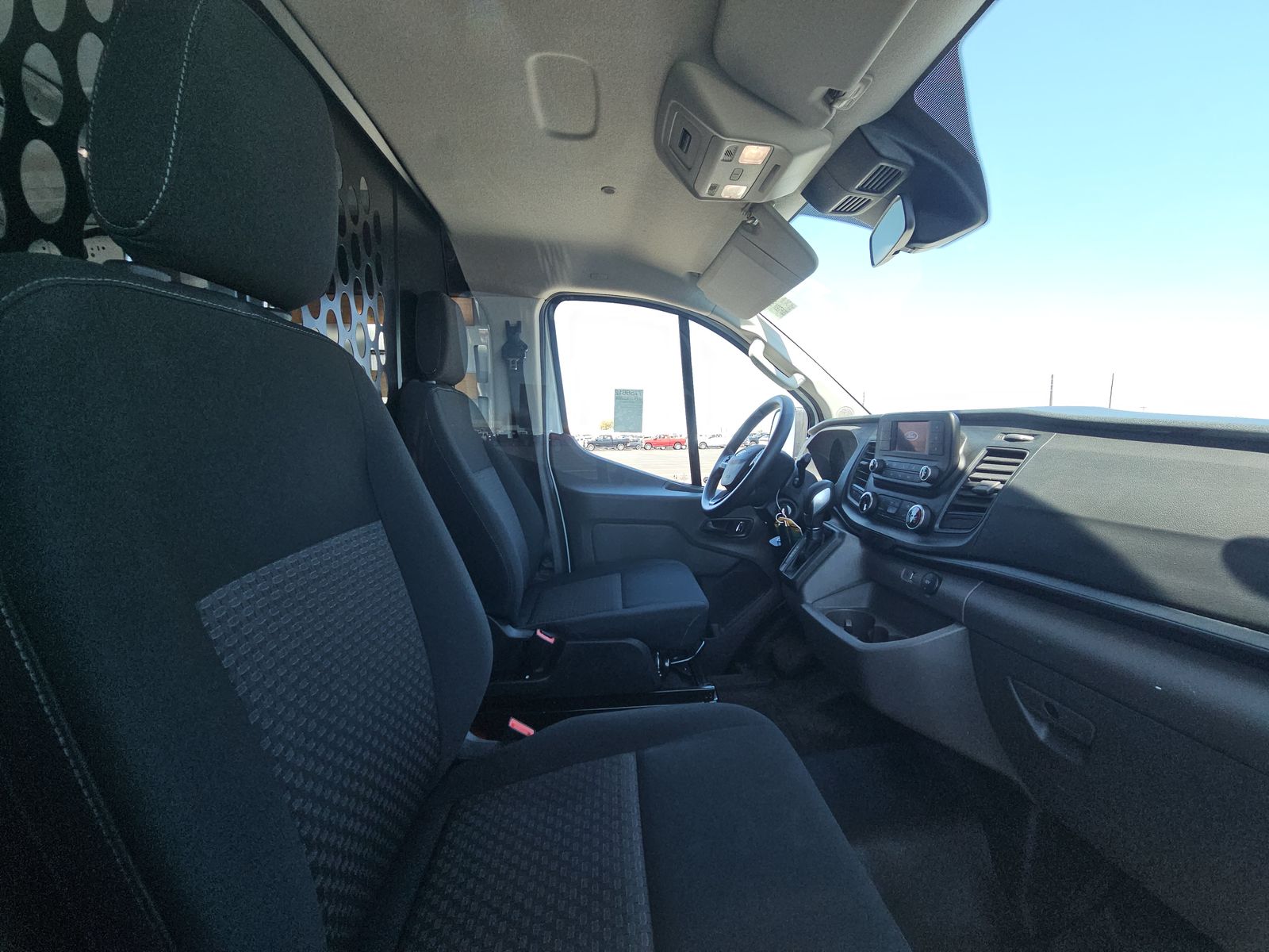FORD TRANSIT 250 - 9