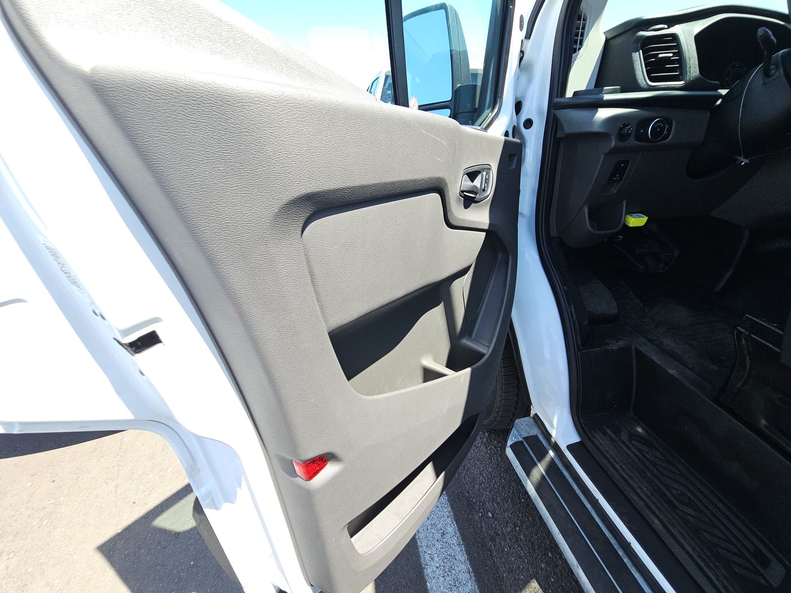 FORD TRANSIT 250 - 10