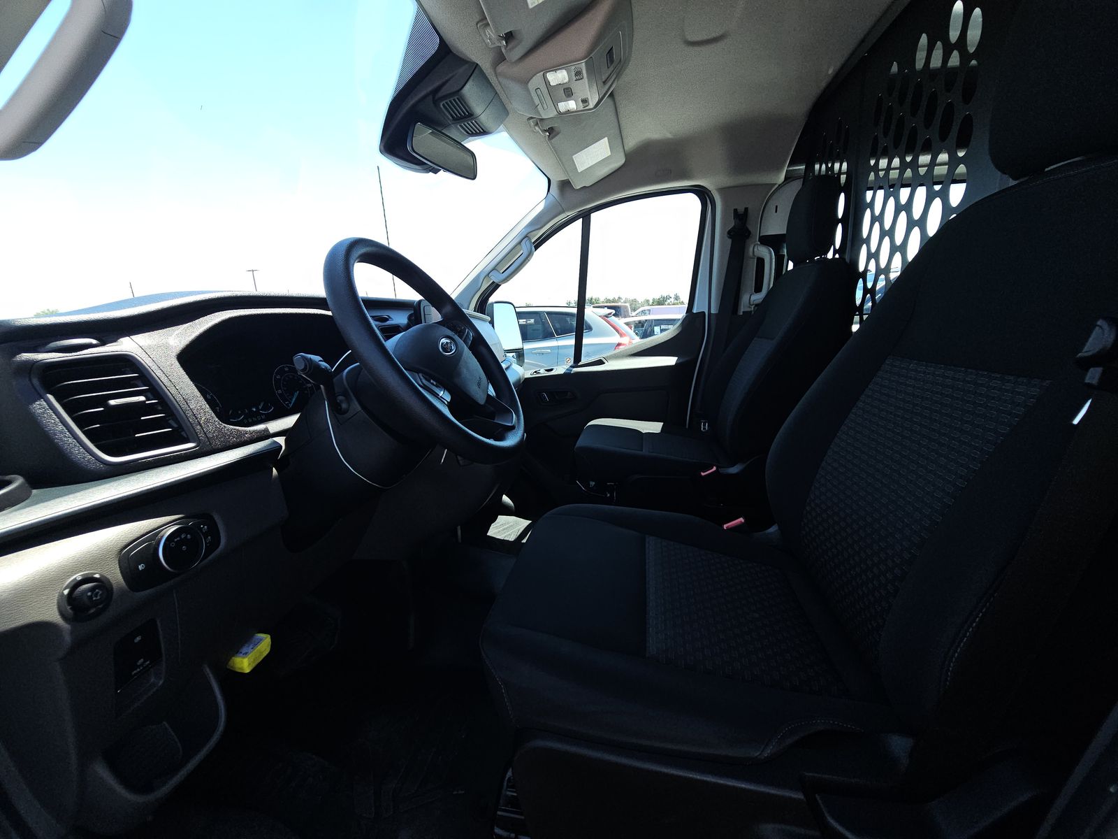 FORD TRANSIT 250 - 8