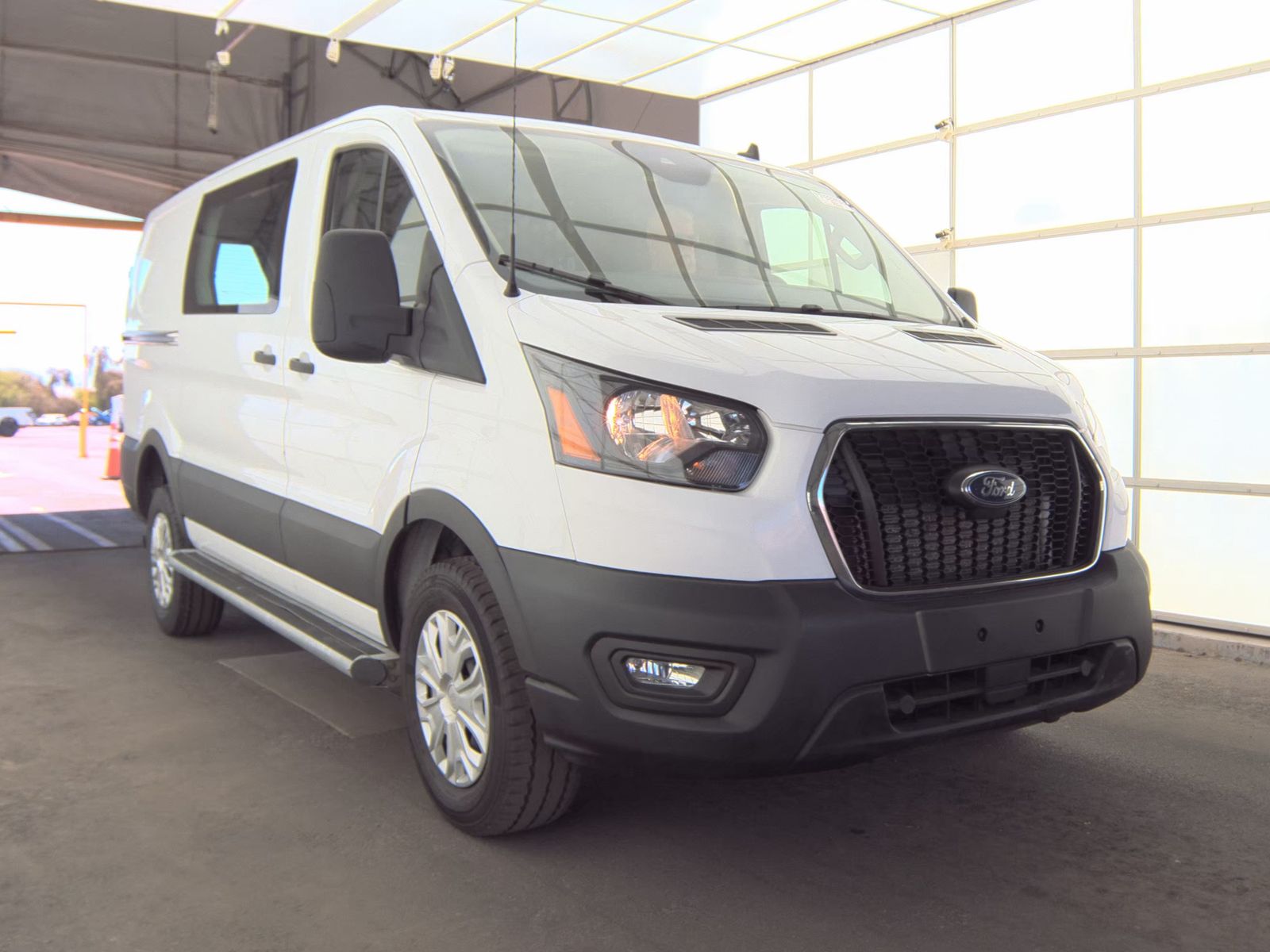 FORD TRANSIT 250 - 4