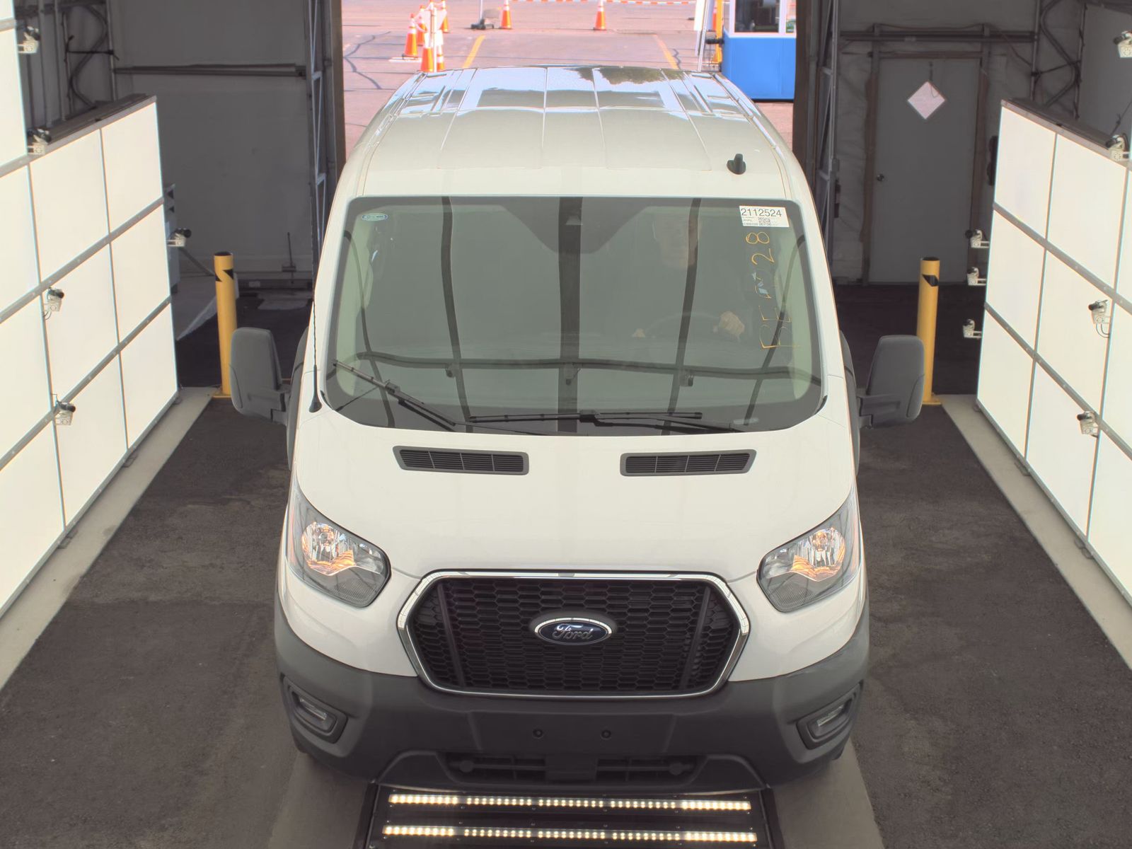 FORD TRANSIT 250 - 3
