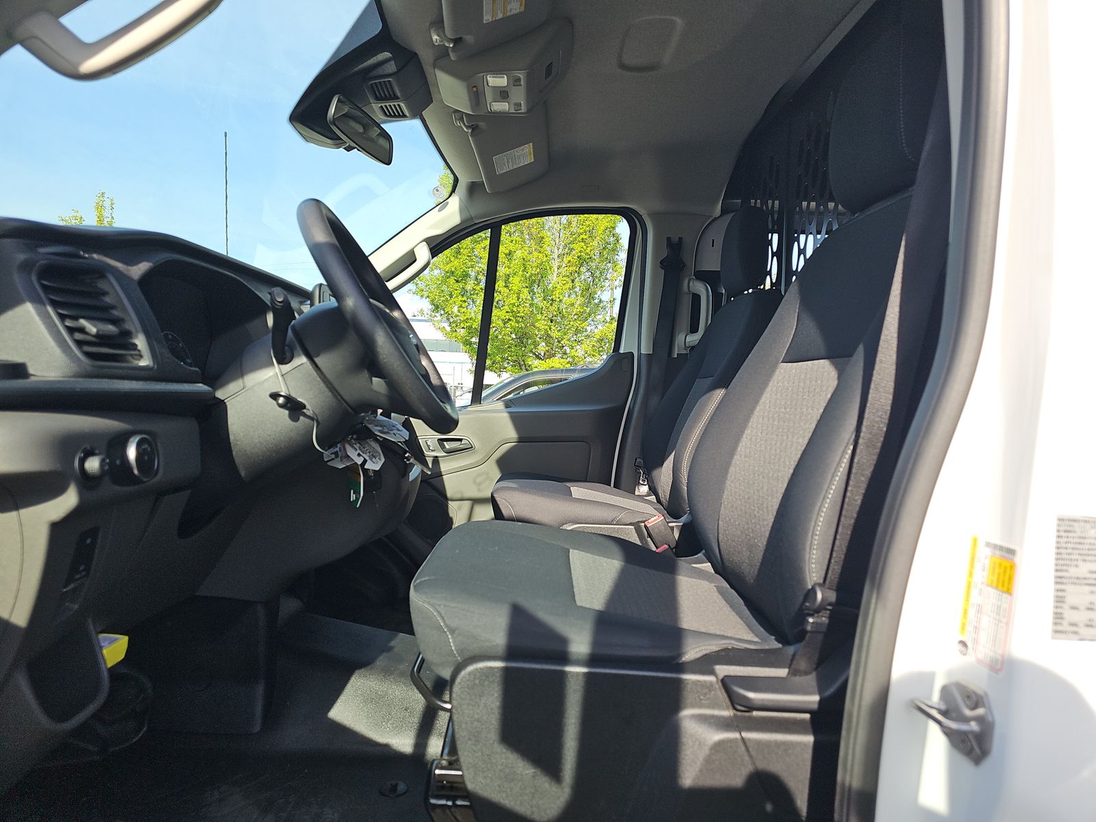 FORD TRANSIT 250 - 8