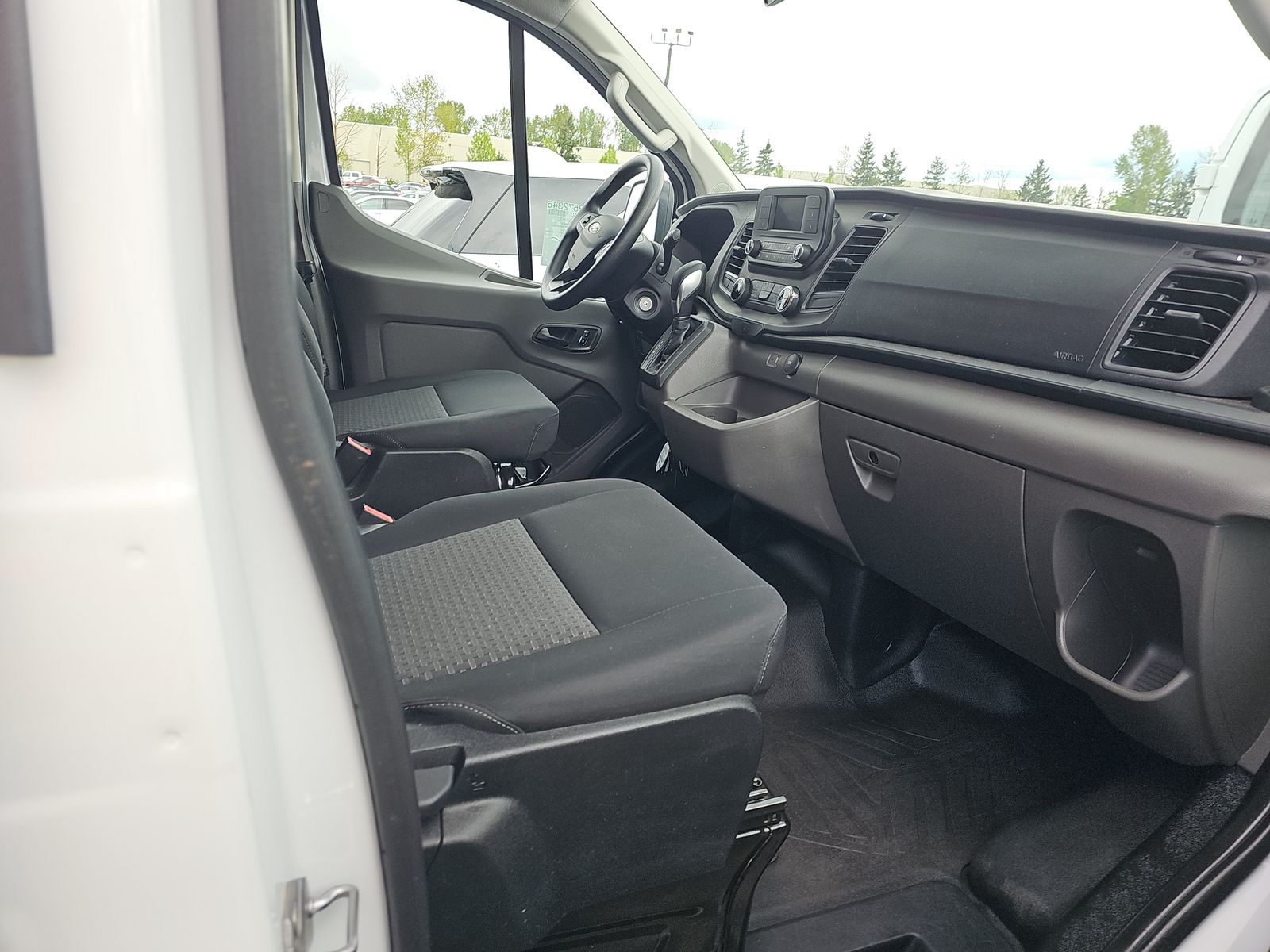 FORD TRANSIT 250 - 9