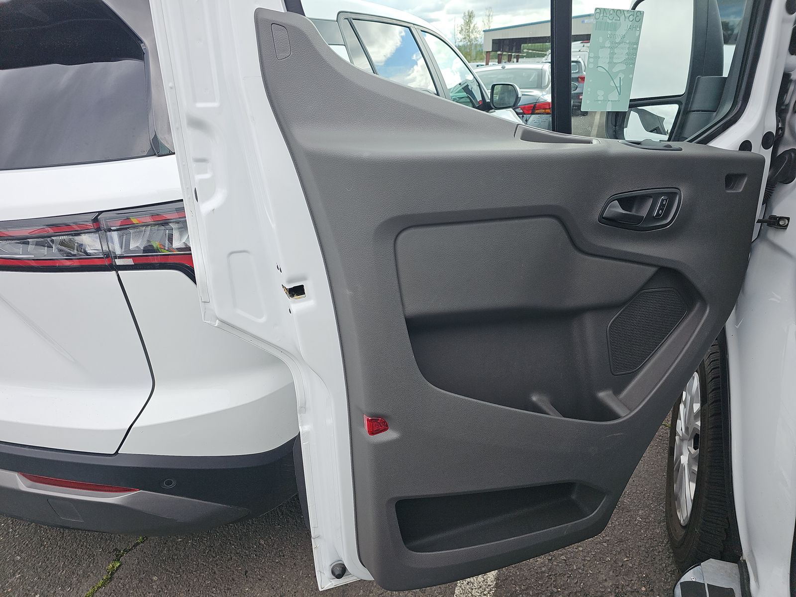 FORD TRANSIT 250 - 10