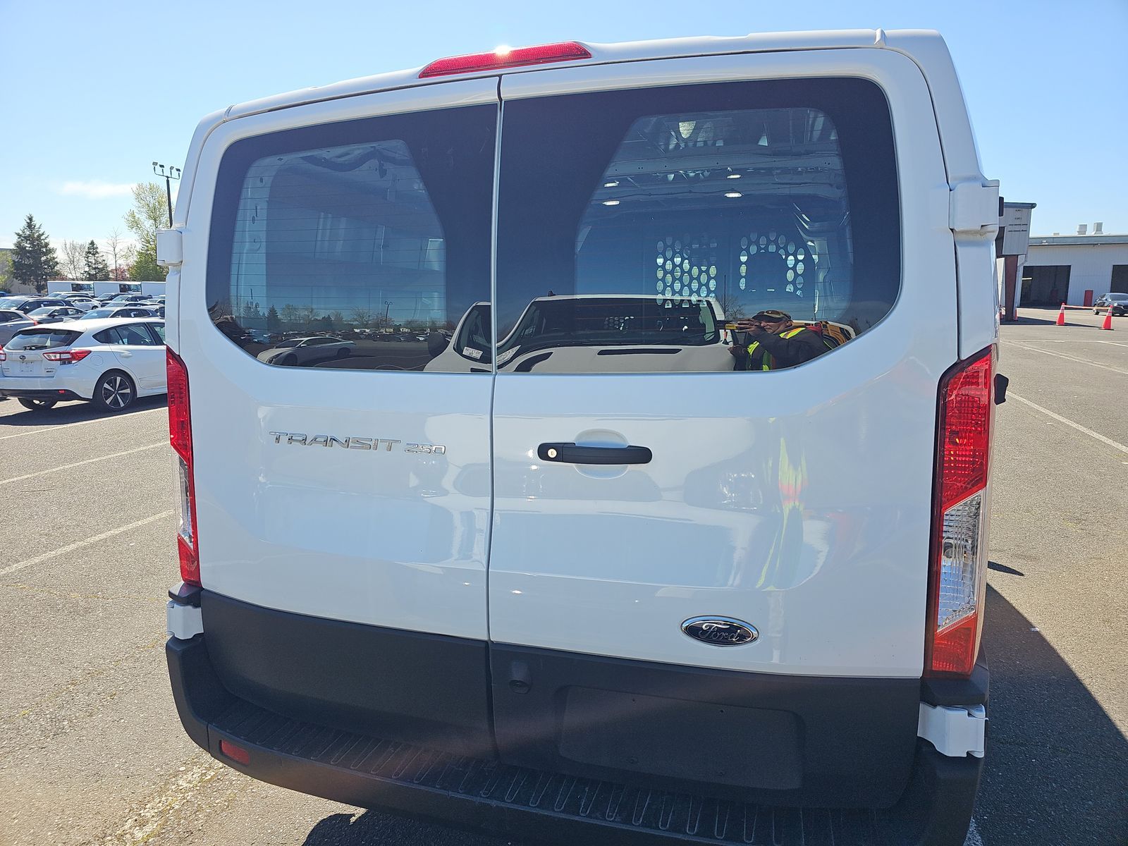 FORD TRANSIT 250 - 6