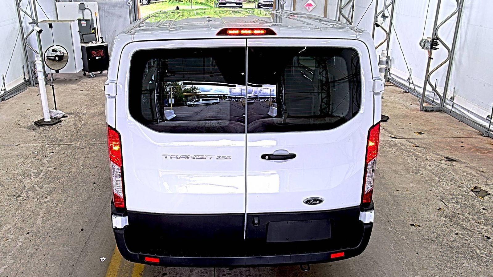 FORD TRANSIT 250 - 6