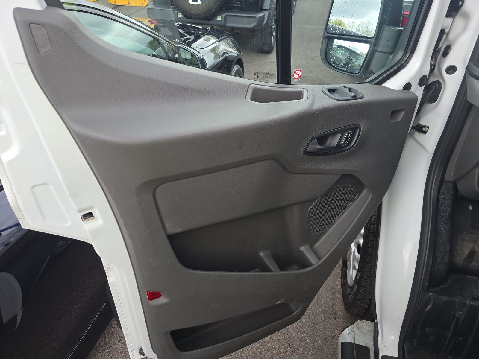 FORD TRANSIT 250 - 10
